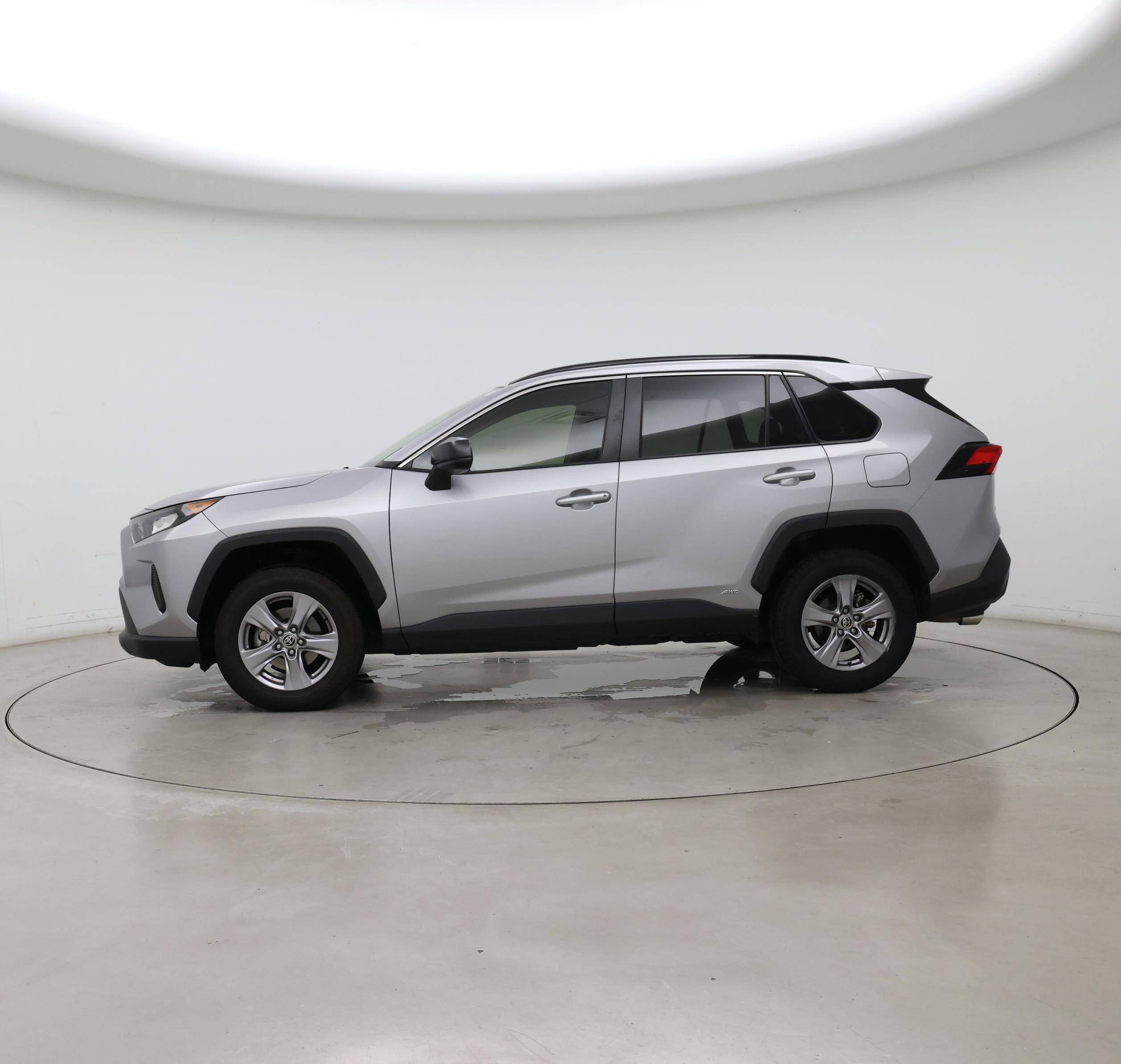 Thumbnail: 2022 Toyota RAV4 - 3