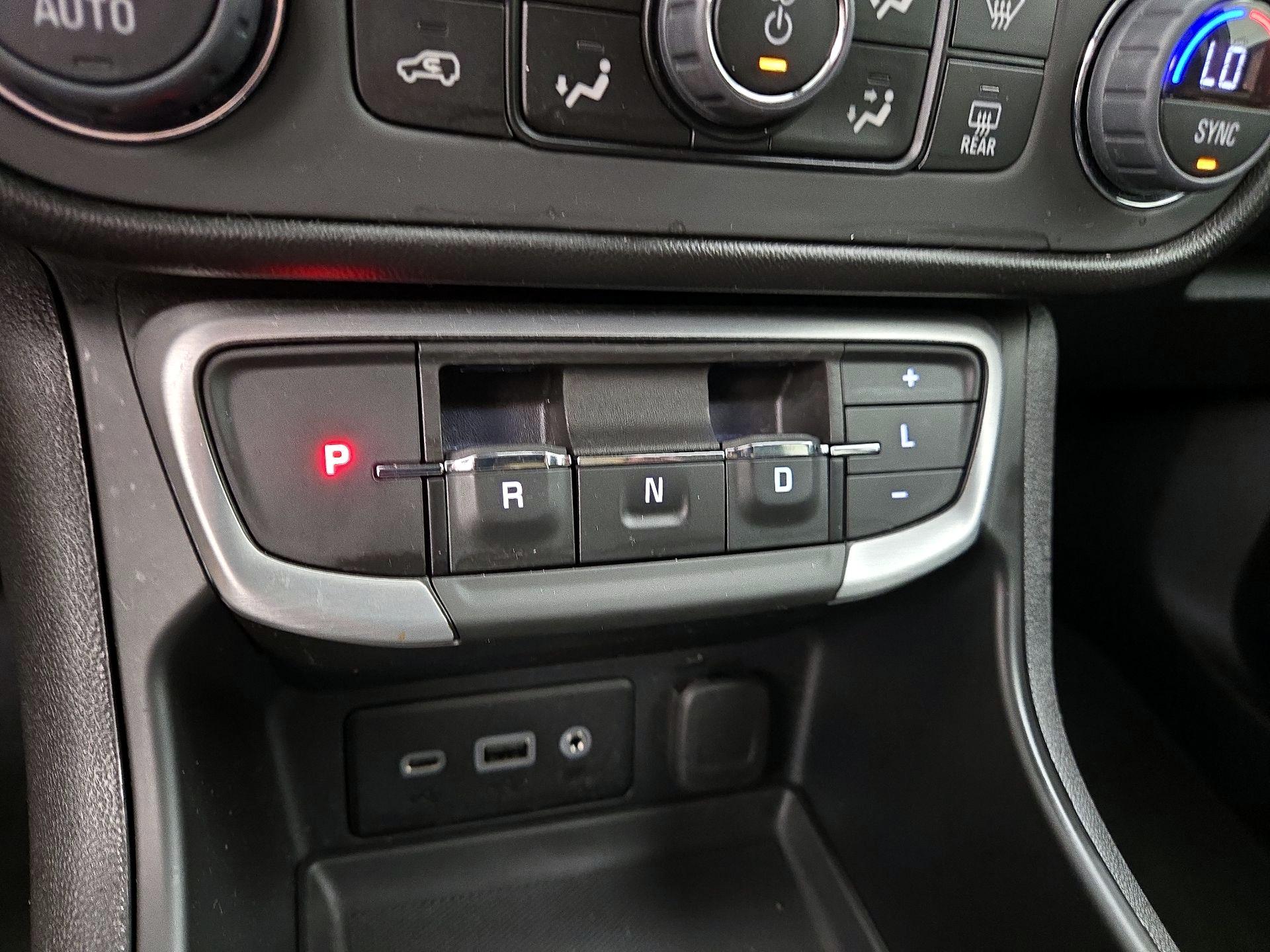 Thumbnail: 2023 GMC Terrain - 17