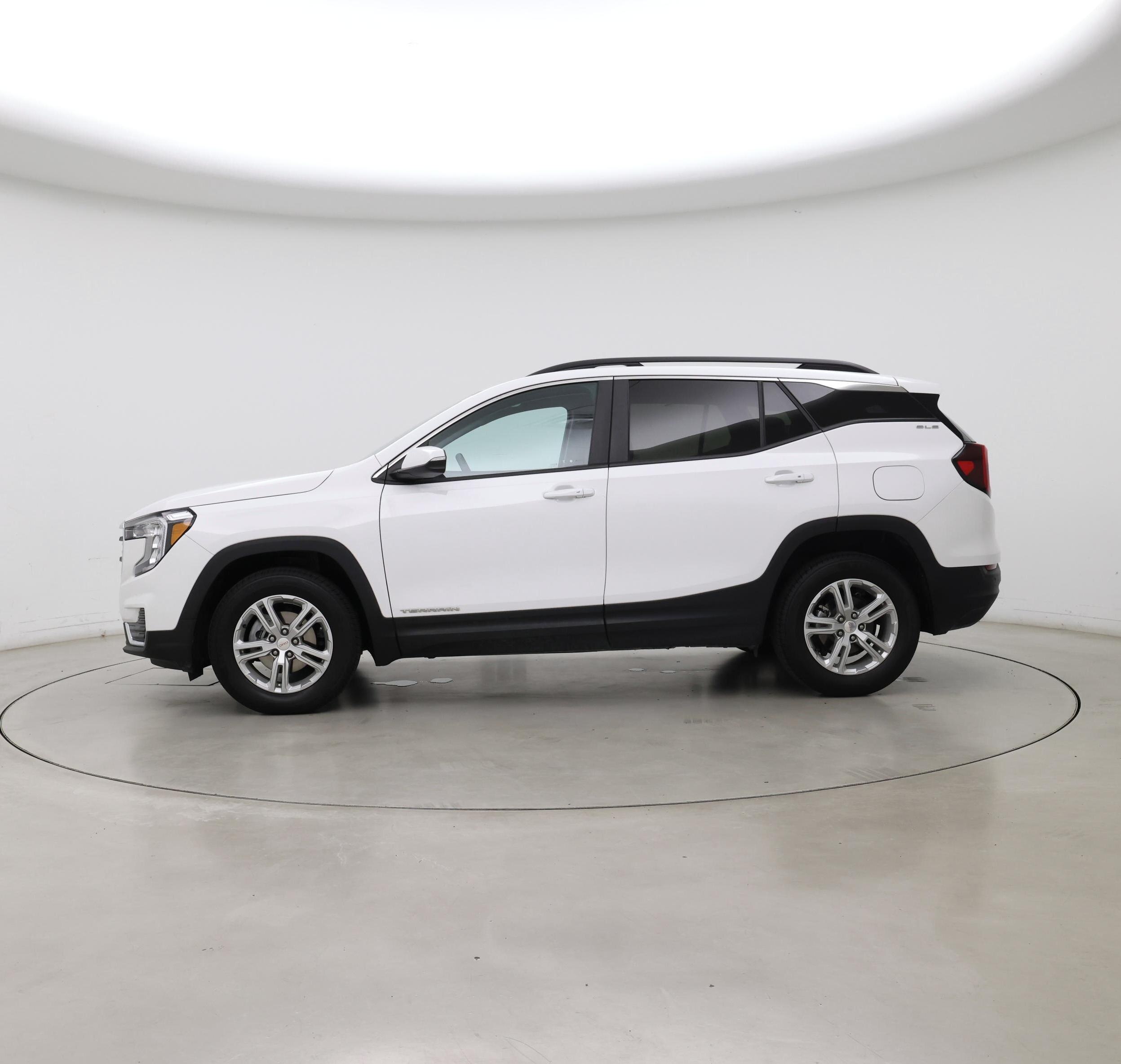 Thumbnail: 2023 GMC Terrain - 3