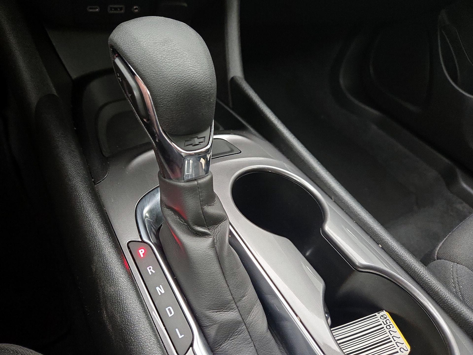 Thumbnail: 2023 Chevrolet Malibu - 17