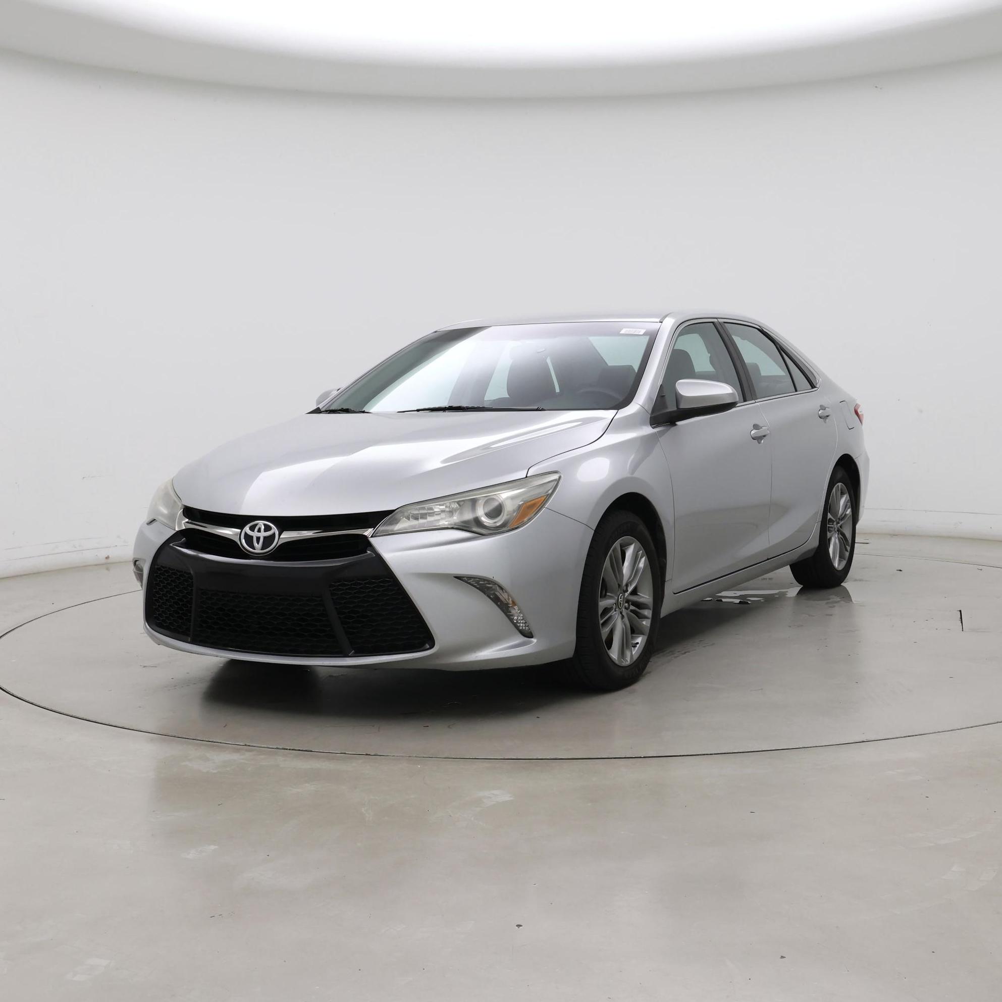 Thumbnail: 2016 Toyota Camry - 4