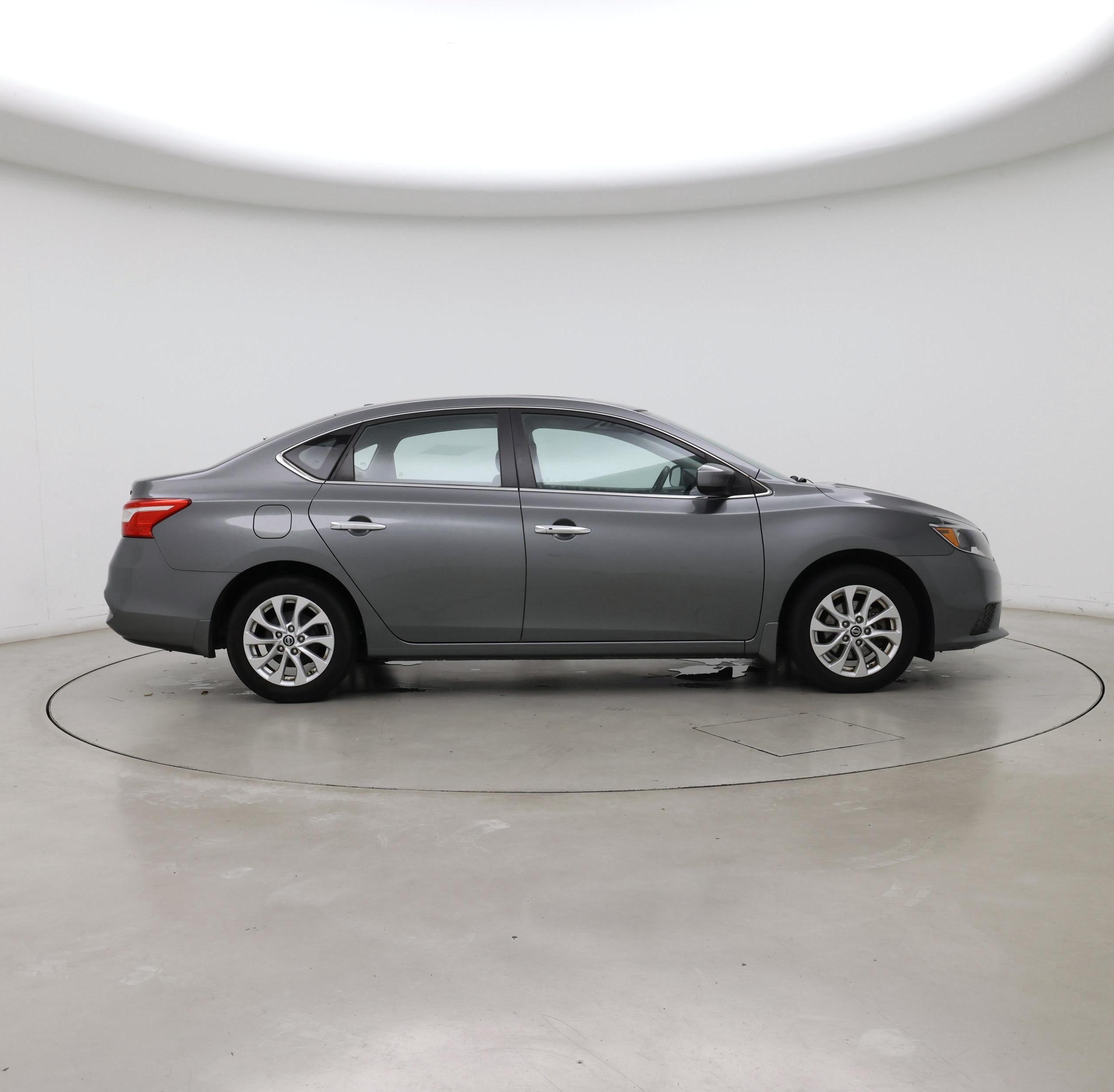 Thumbnail: 2016 Nissan Sentra - 7