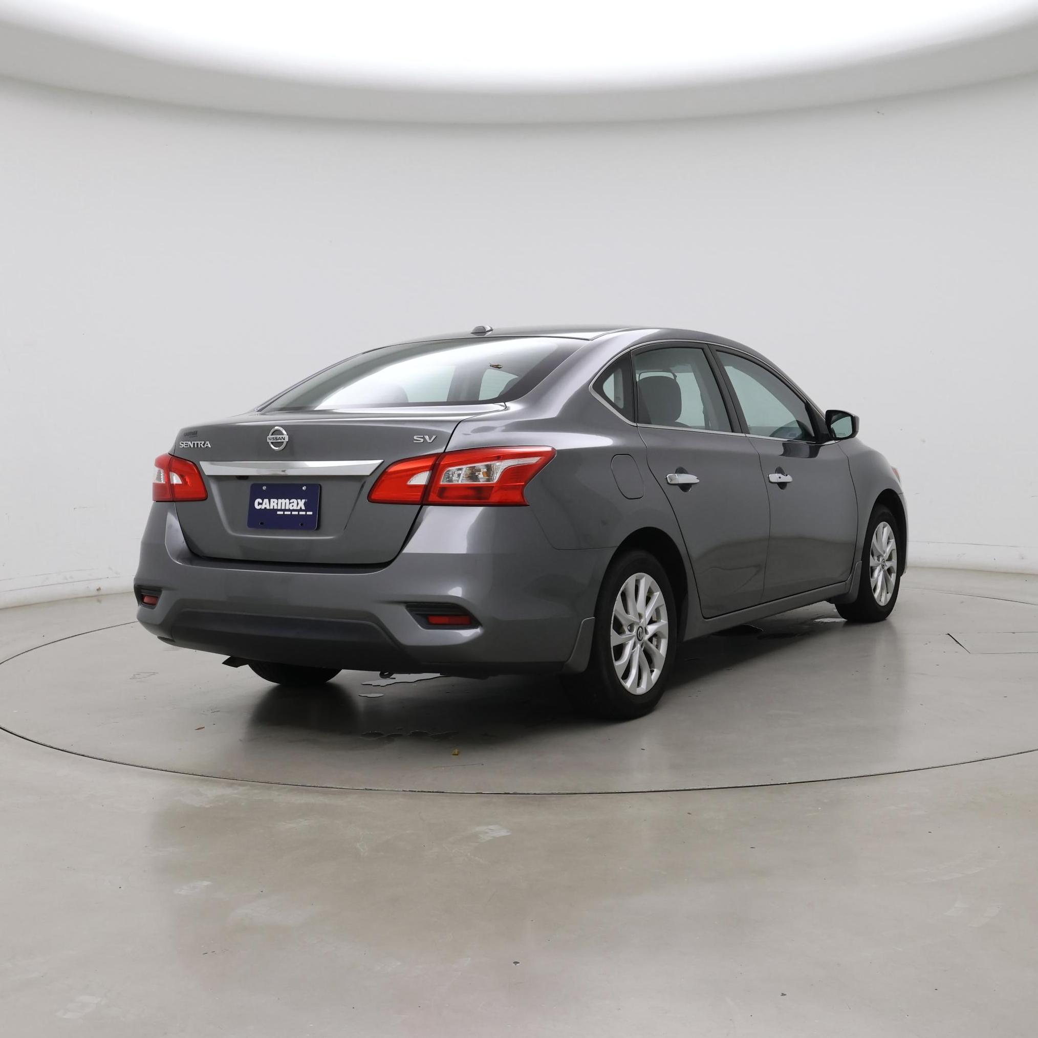 Thumbnail: 2016 Nissan Sentra - 8