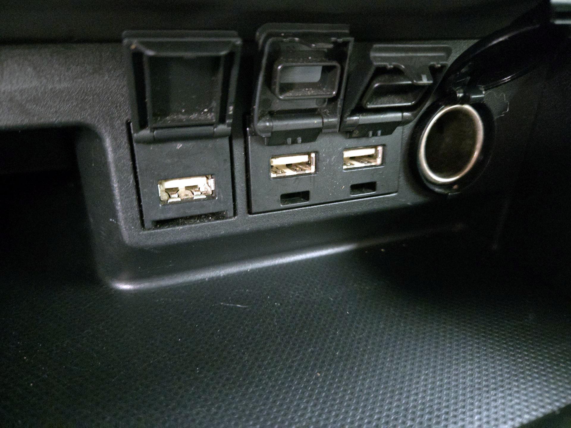 Thumbnail: 2020 Toyota Highlander - 17