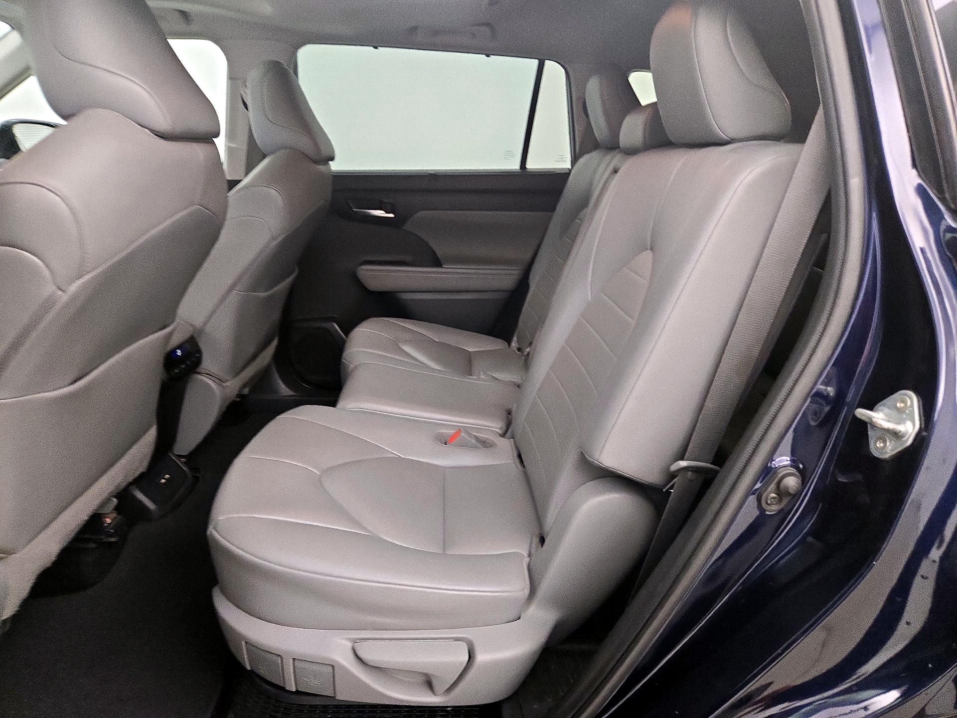 Thumbnail: 2020 Toyota Highlander - 19