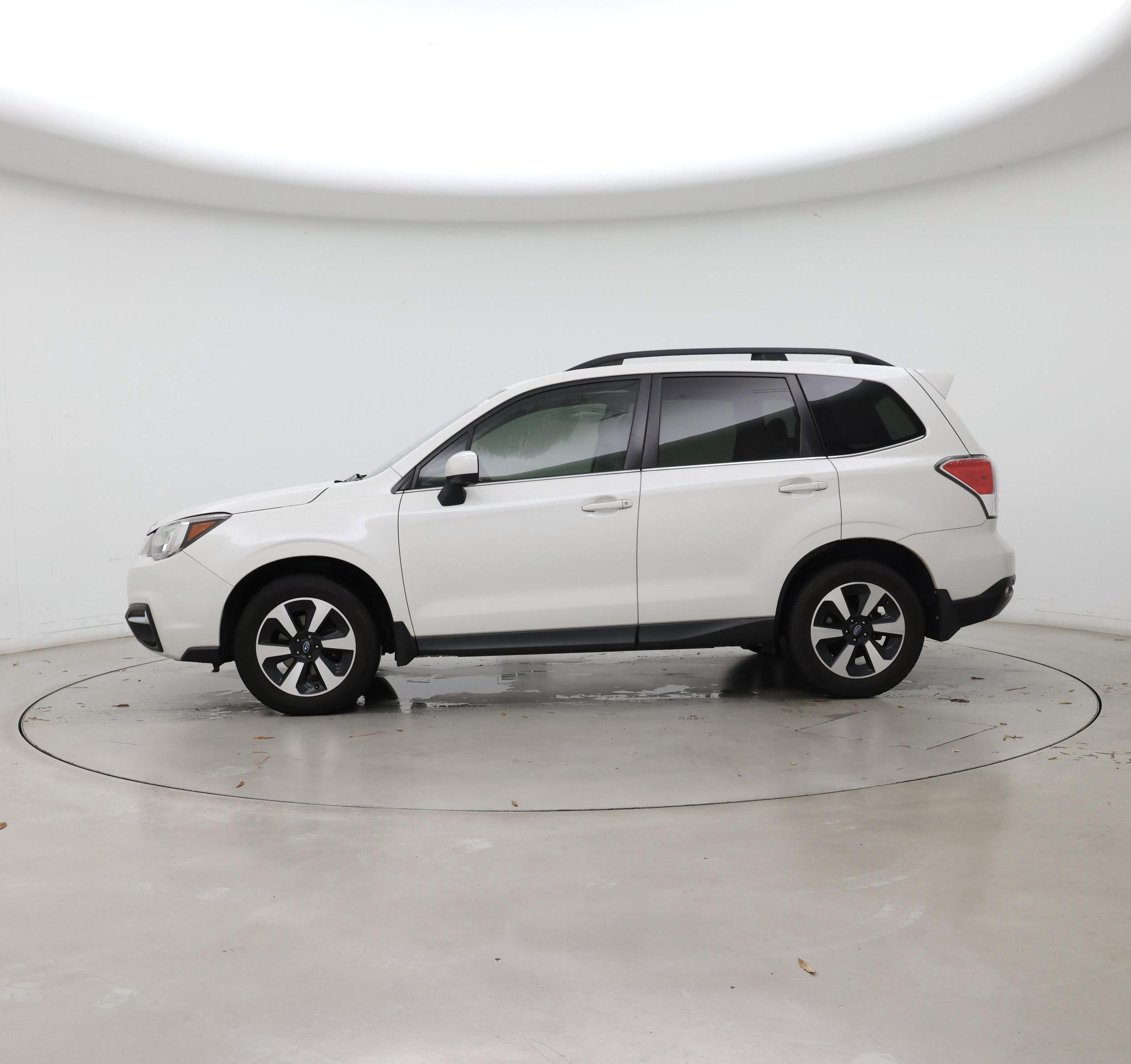 Thumbnail: 2017 Subaru Forester - 3