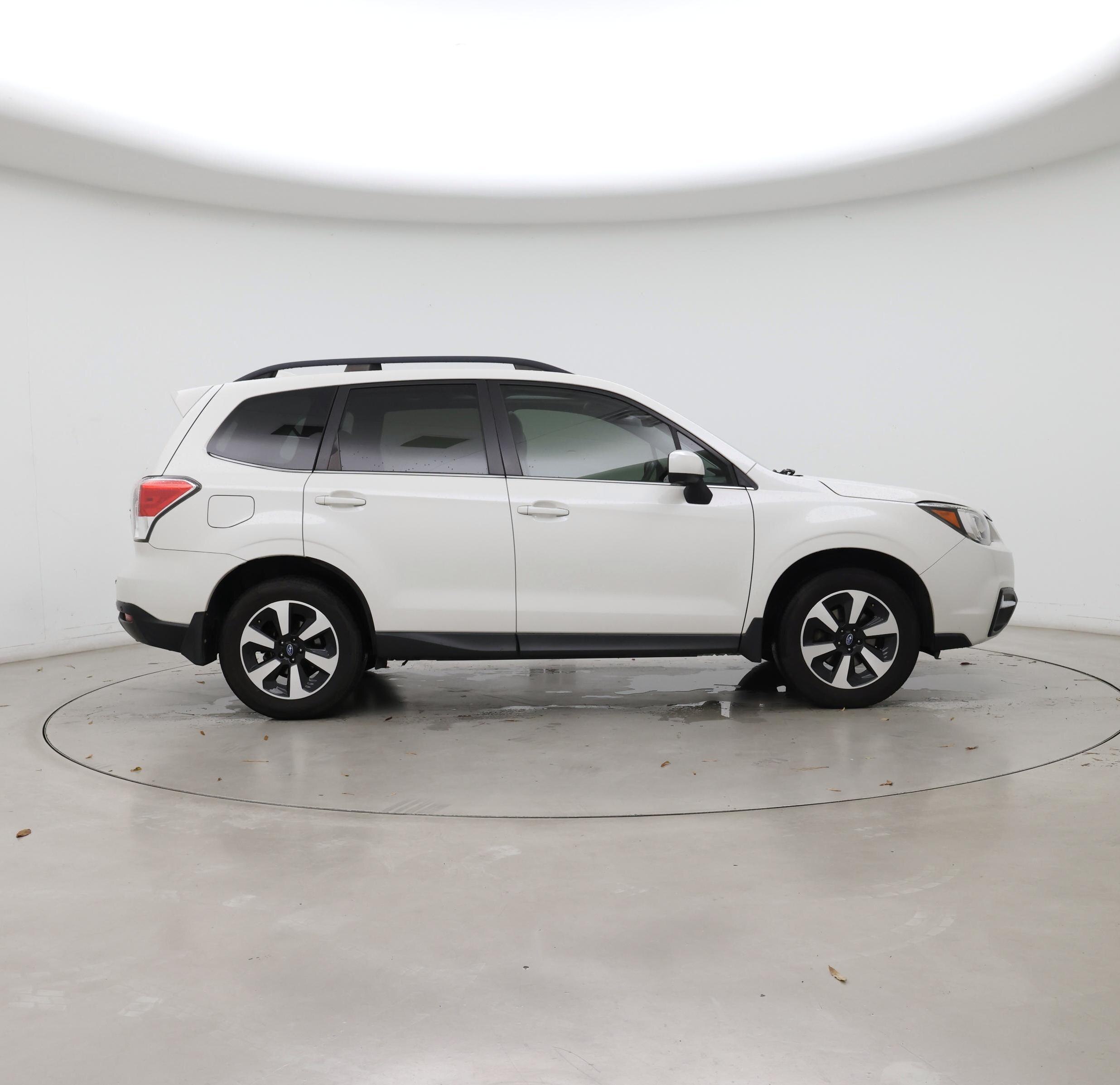 Thumbnail: 2017 Subaru Forester - 7