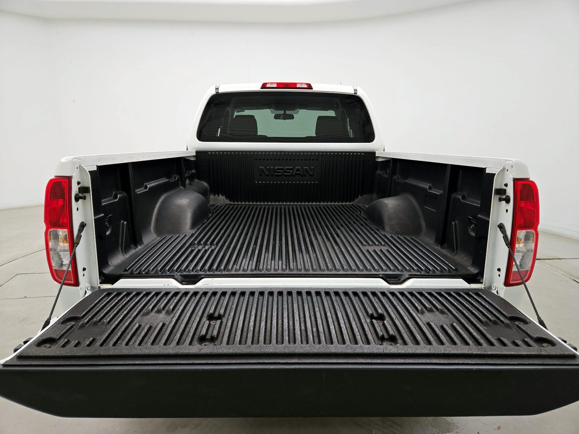 Thumbnail: 2017 Nissan Frontier - 19