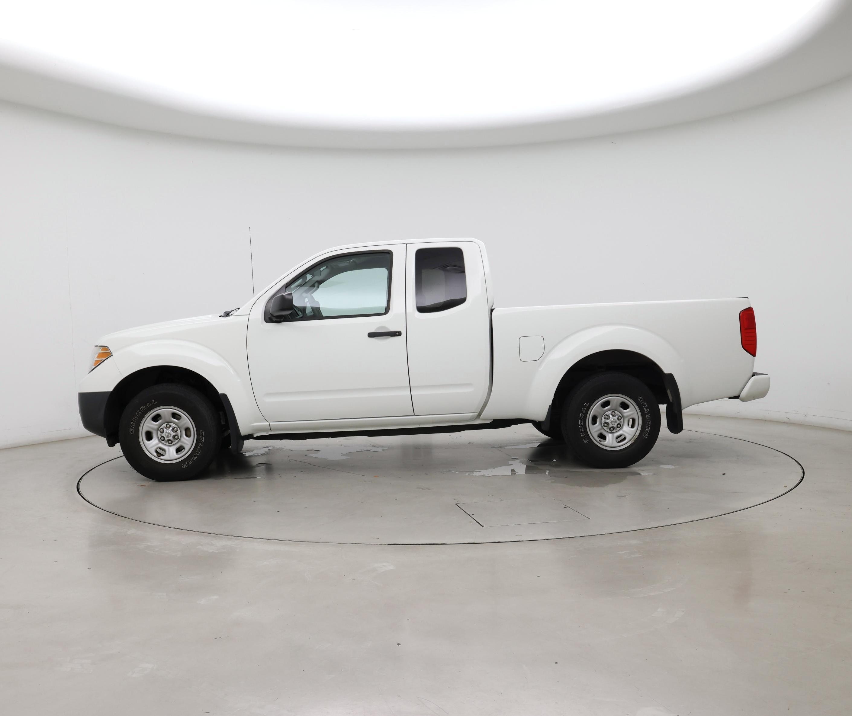 Thumbnail: 2017 Nissan Frontier - 3