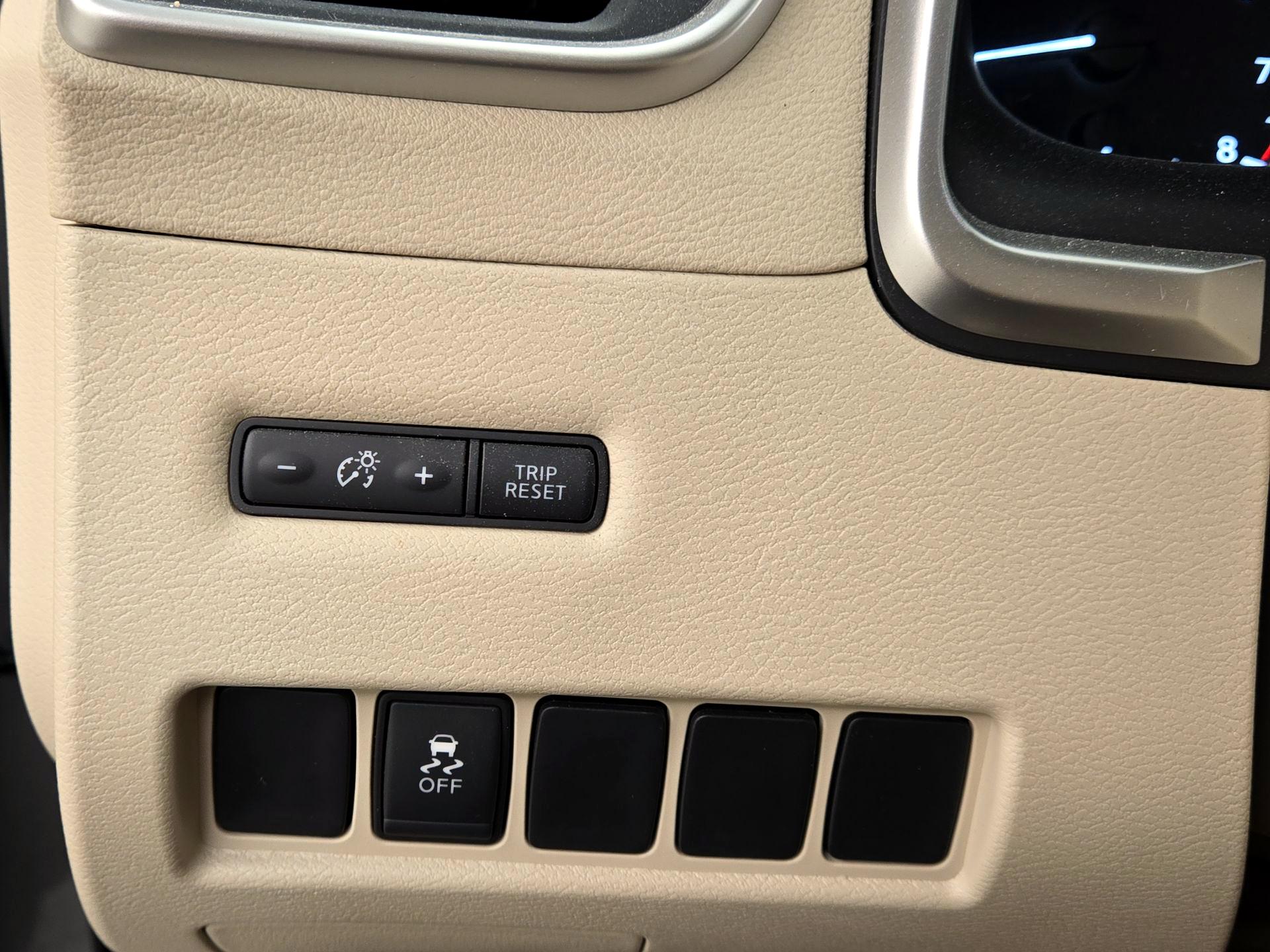 Thumbnail: 2016 Nissan Murano - 13