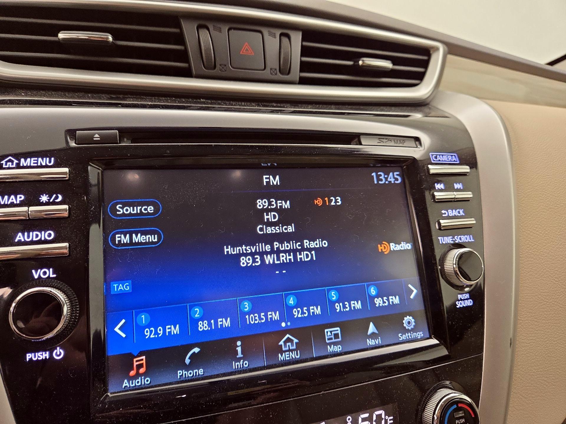 Thumbnail: 2016 Nissan Murano - 16