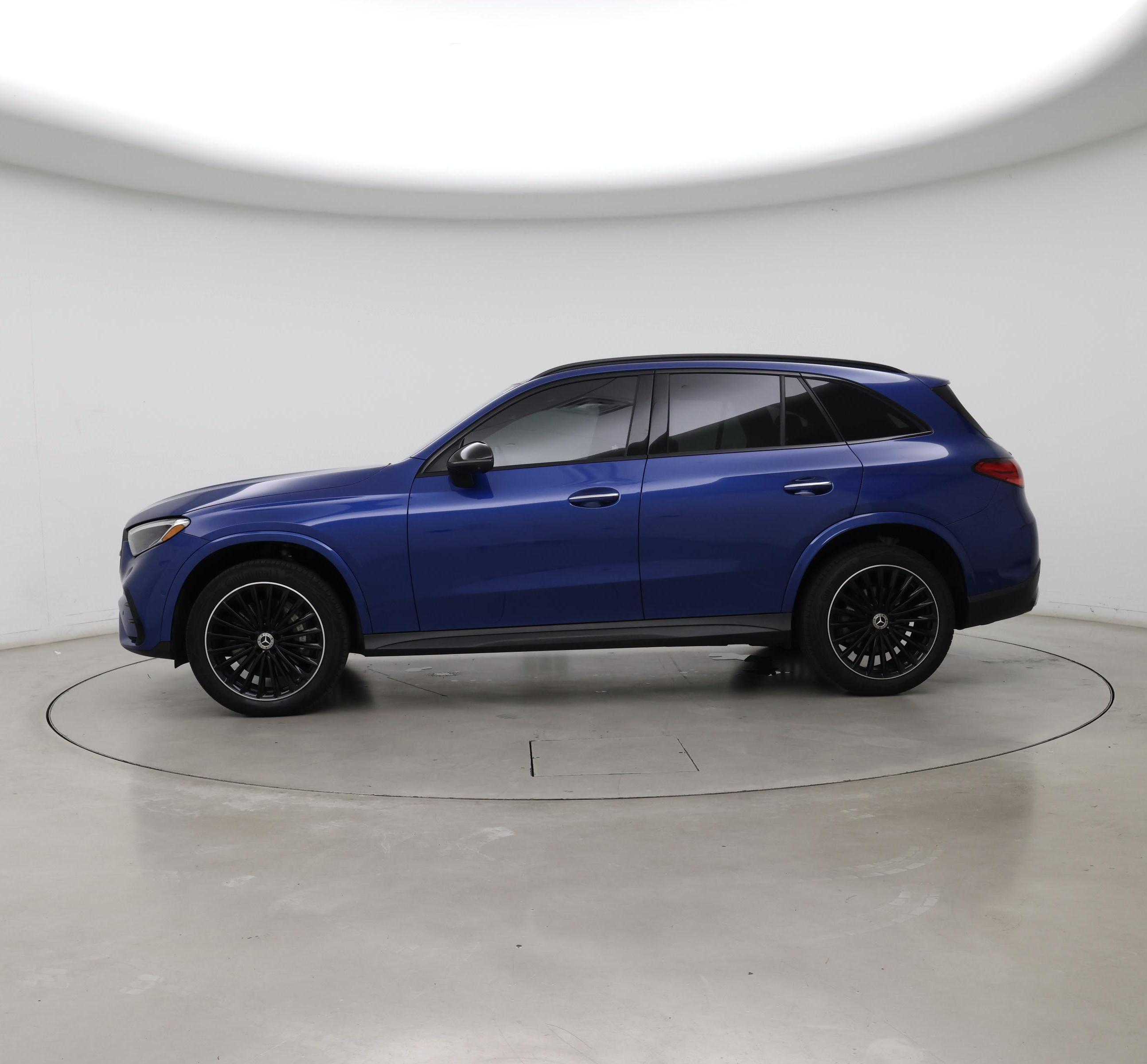Thumbnail: 2023 Mercedes-Benz GLC - 3