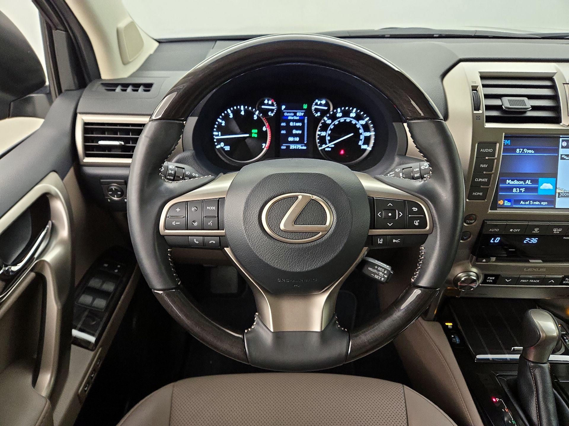 Thumbnail: 2020 Lexus GX - 10