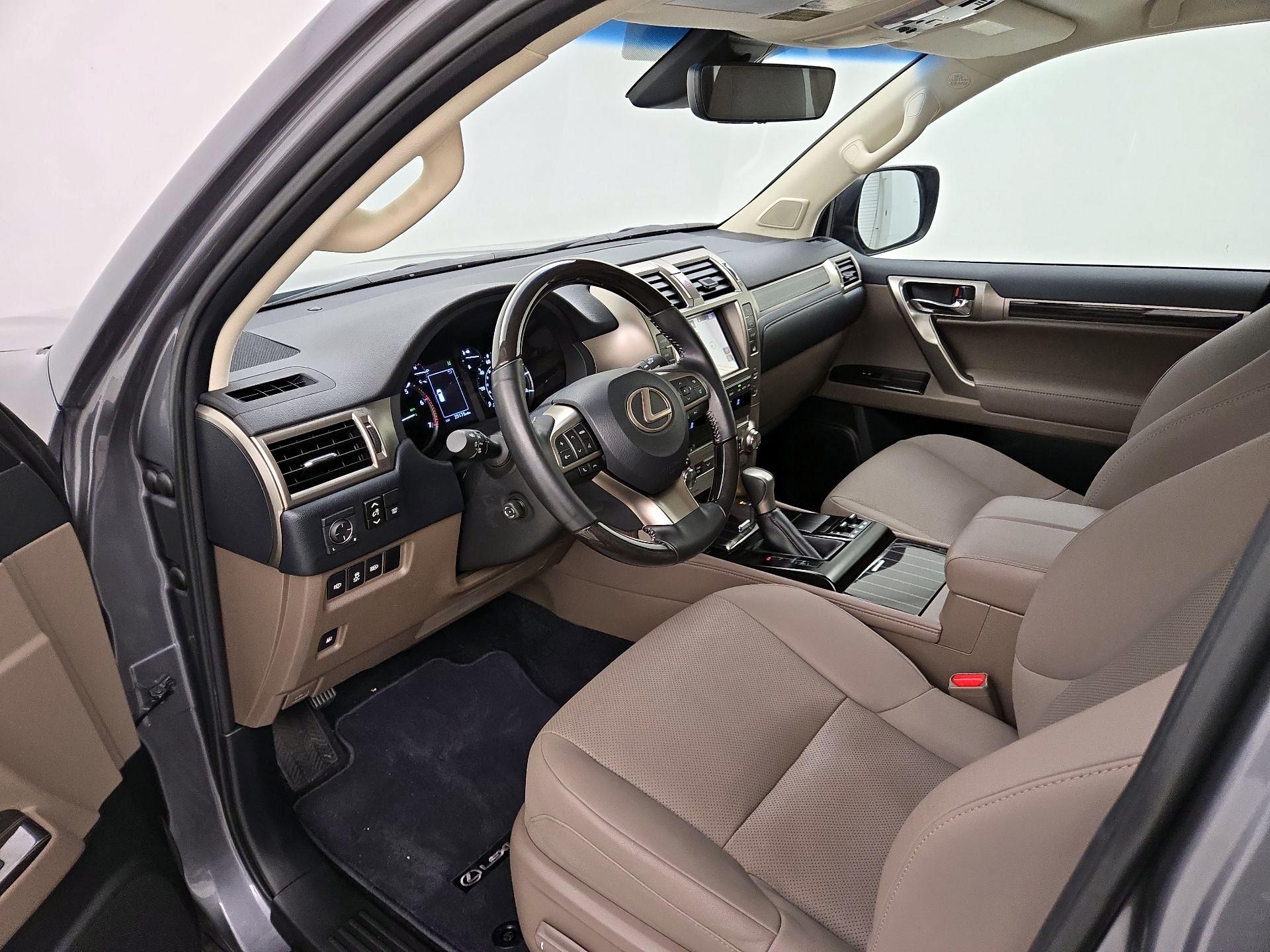 Thumbnail: 2020 Lexus GX - 11