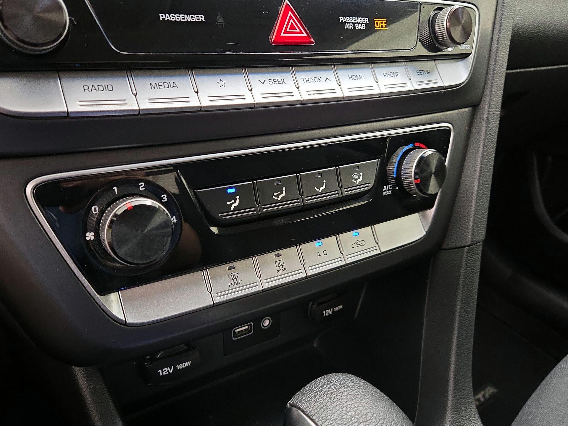 Thumbnail: 2019 Hyundai Sonata - 16