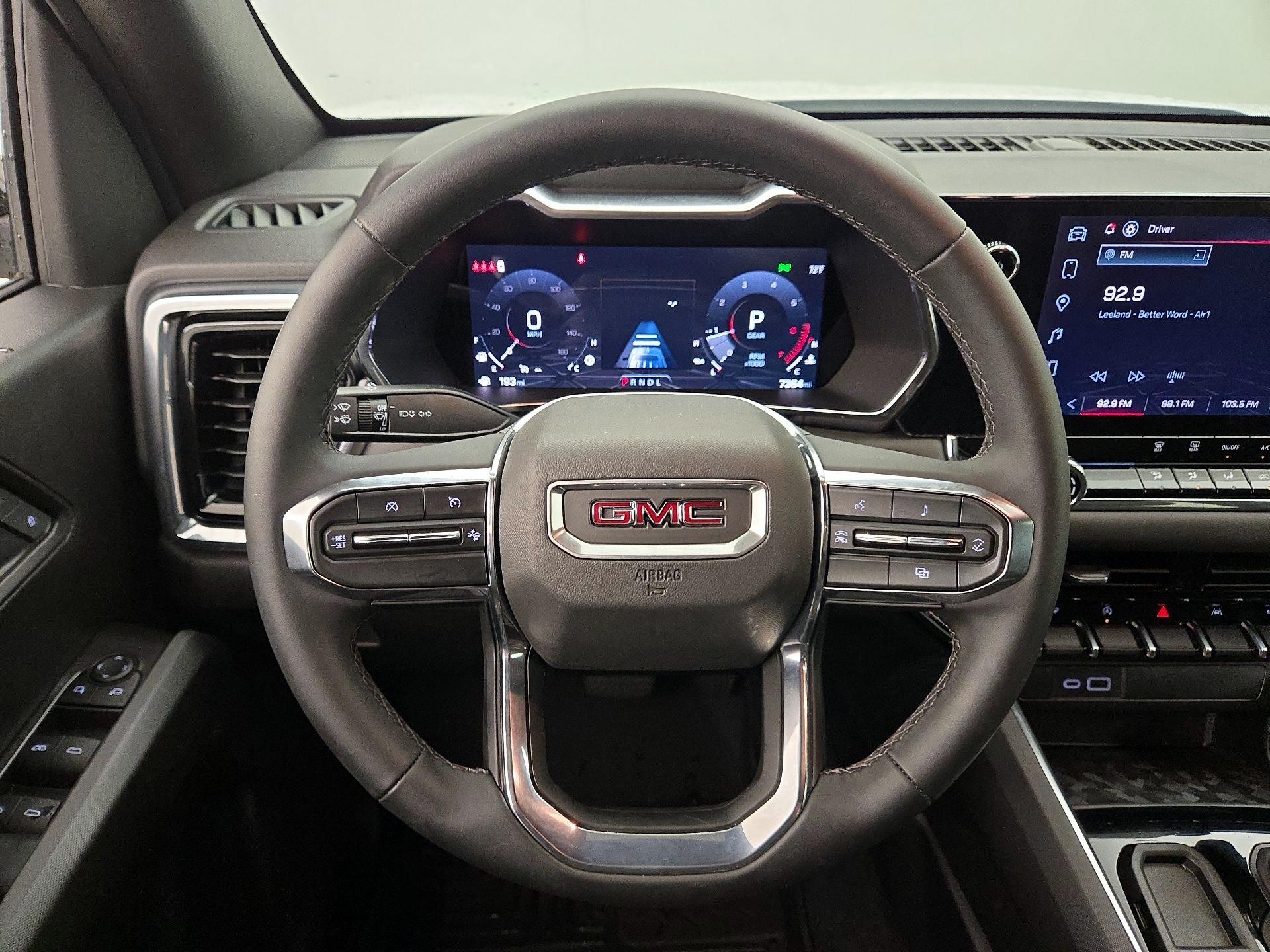 Thumbnail: 2025 GMC Canyon - 10