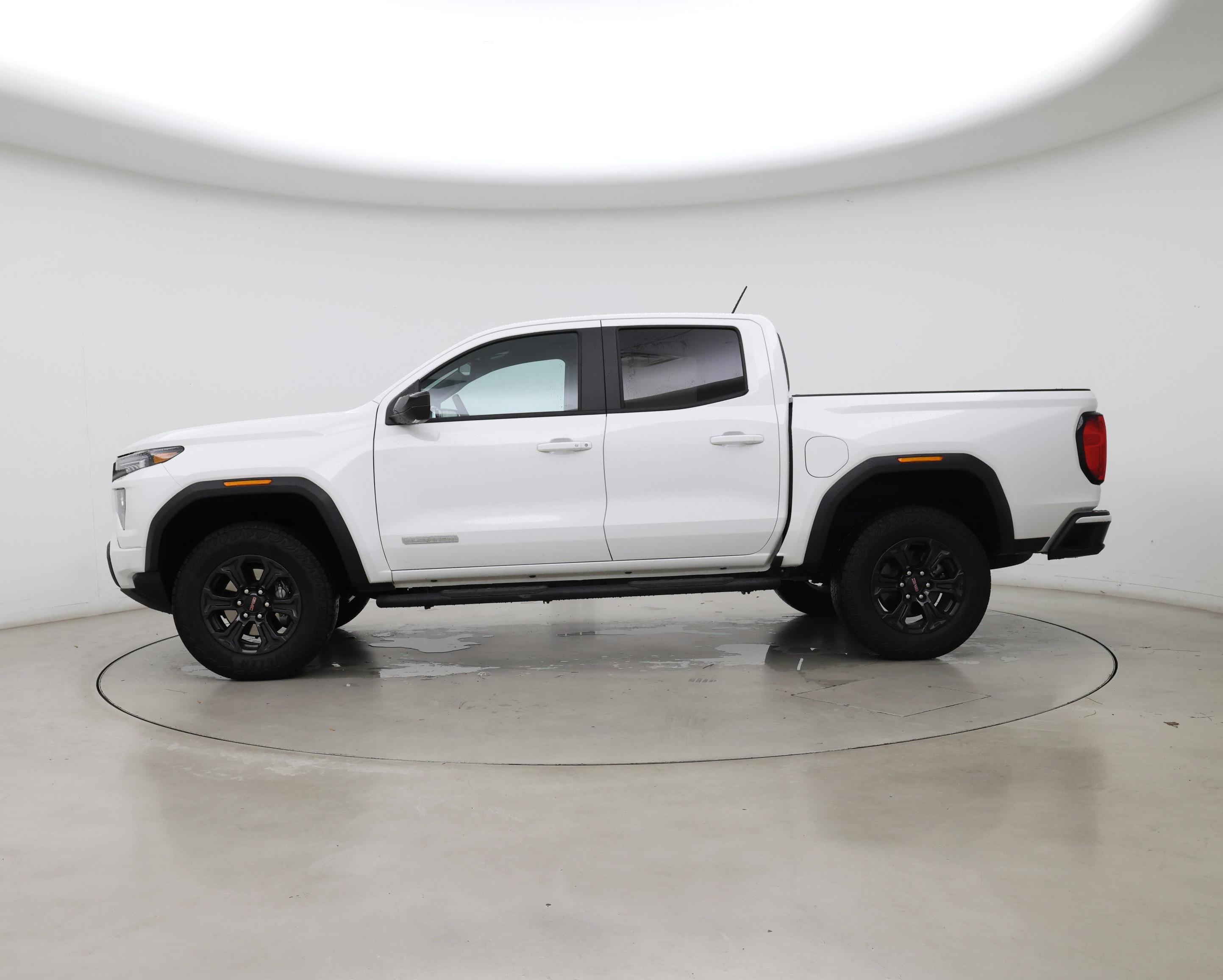Thumbnail: 2025 GMC Canyon - 3