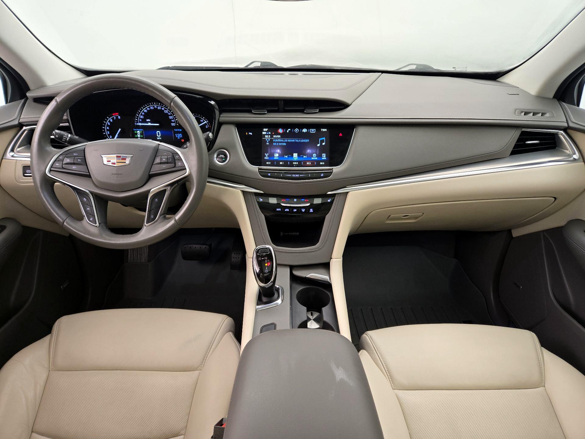 Thumbnail: 2018 Cadillac XT5 - 9