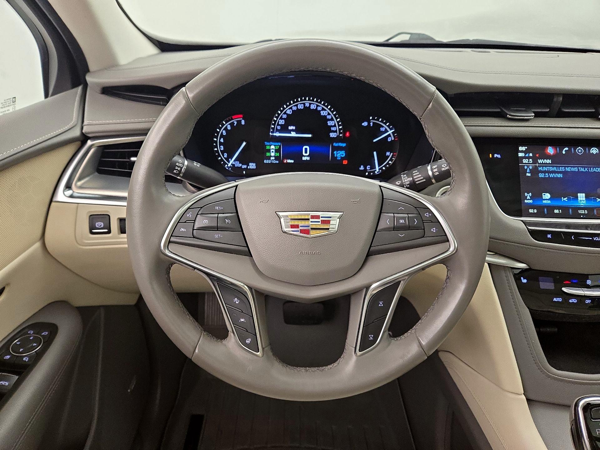 Thumbnail: 2018 Cadillac XT5 - 10