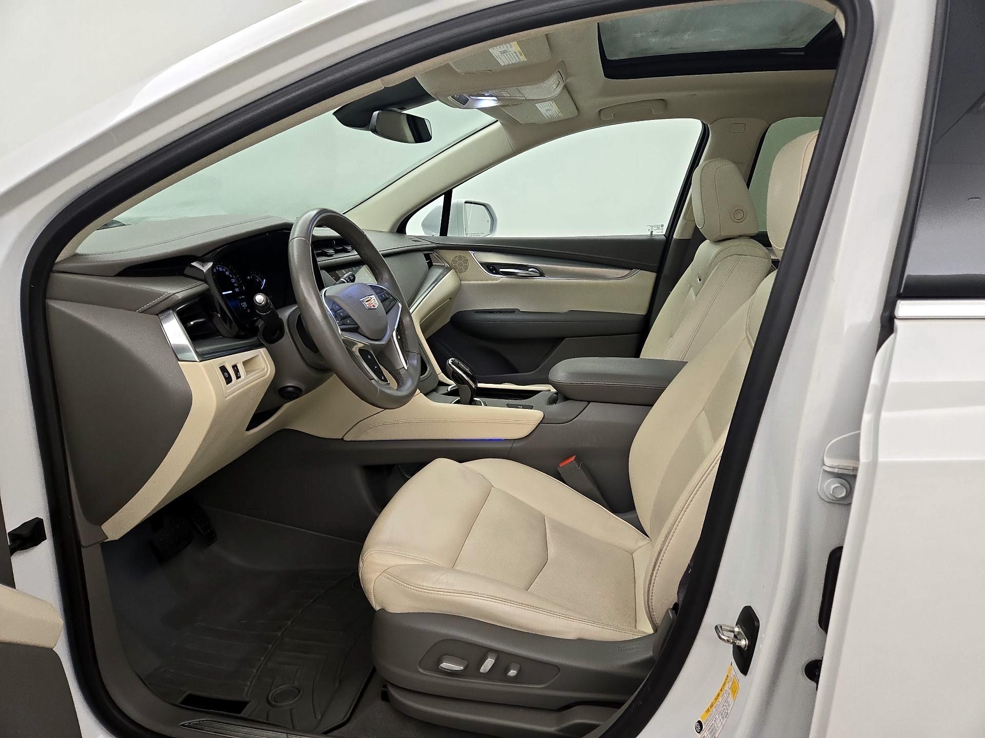 Thumbnail: 2018 Cadillac XT5 - 11