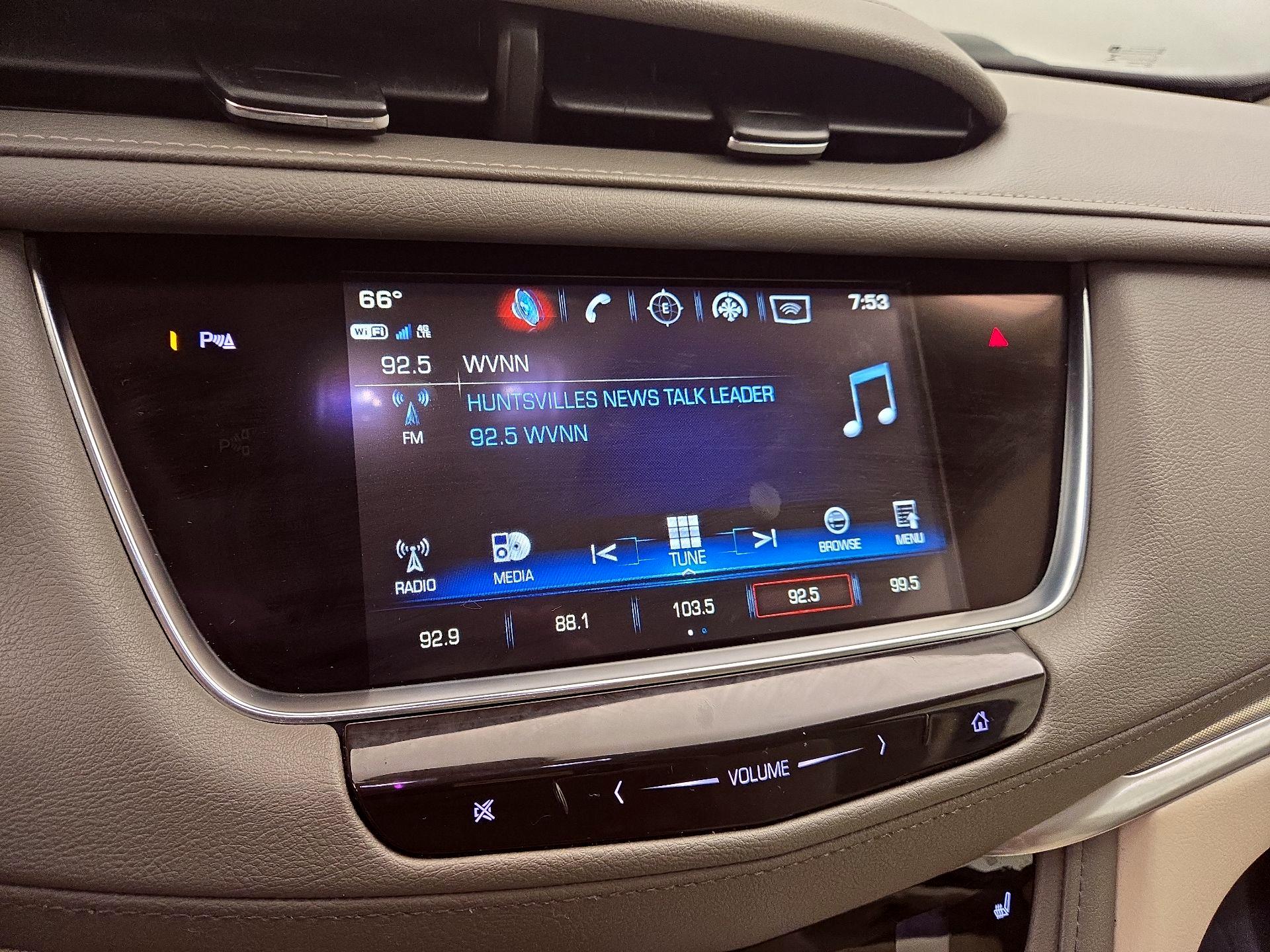 Thumbnail: 2018 Cadillac XT5 - 15