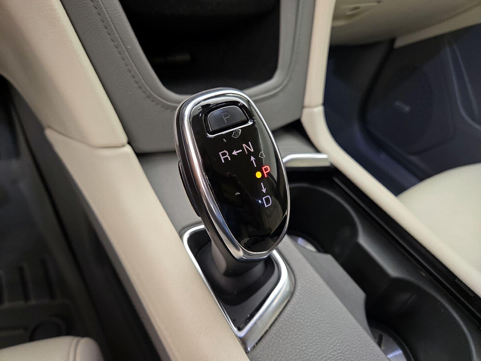 Thumbnail: 2018 Cadillac XT5 - 17