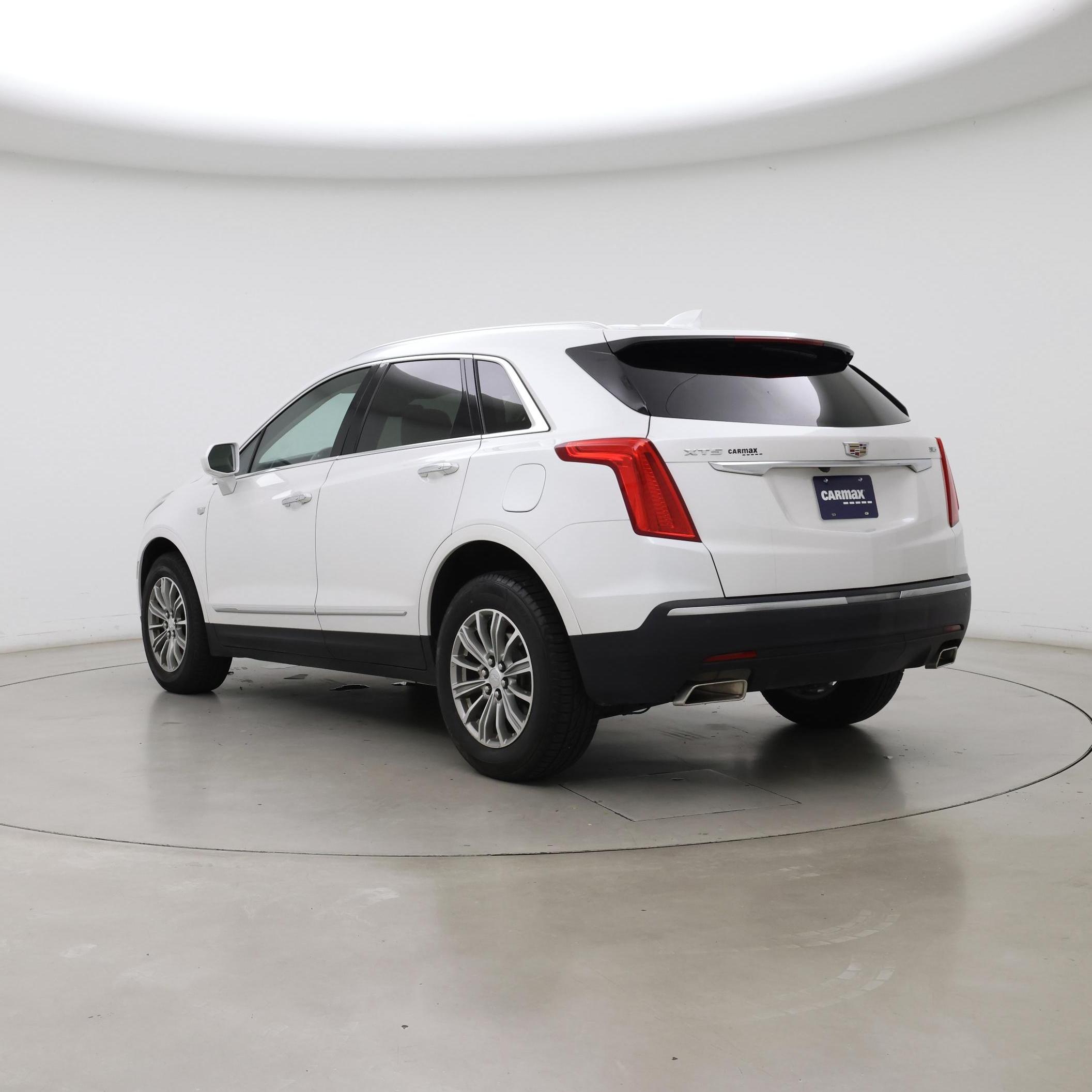 Thumbnail: 2018 Cadillac XT5 - 2