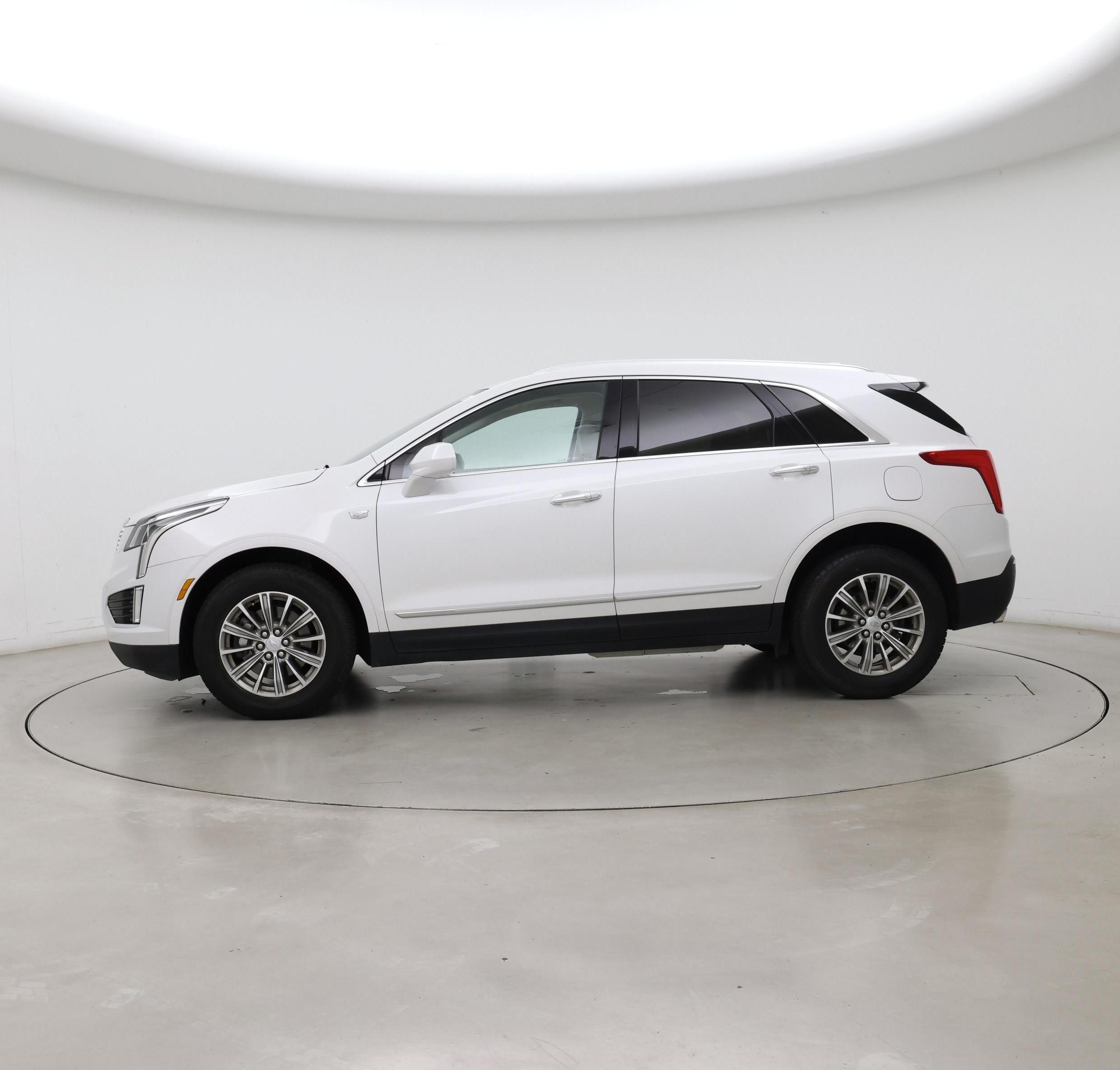 Thumbnail: 2018 Cadillac XT5 - 3
