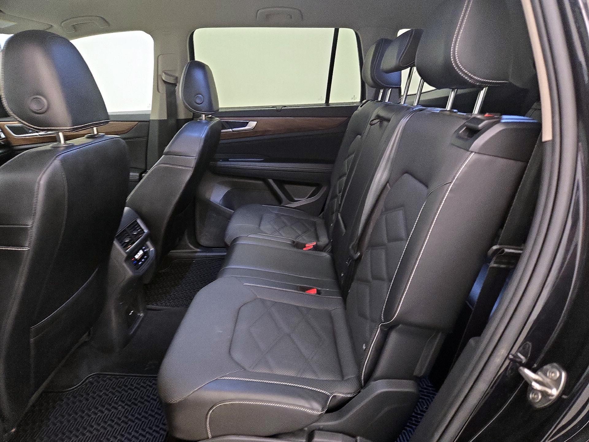 Thumbnail: 2024 Volkswagen Atlas - 19