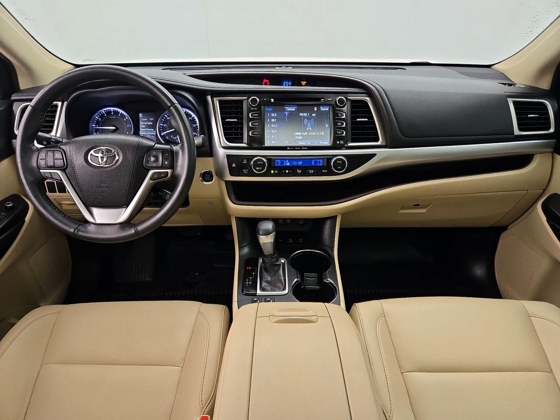 Thumbnail: 2019 Toyota Highlander - 9