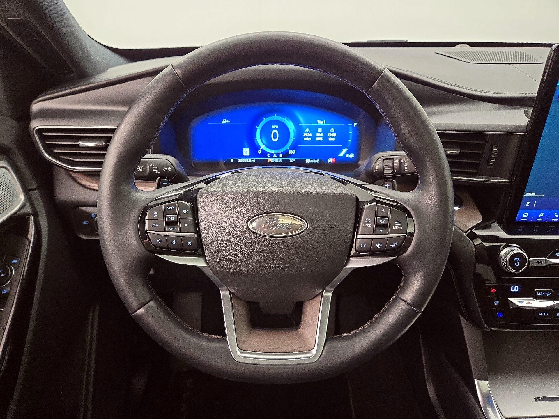Thumbnail: 2021 Ford Explorer - 10