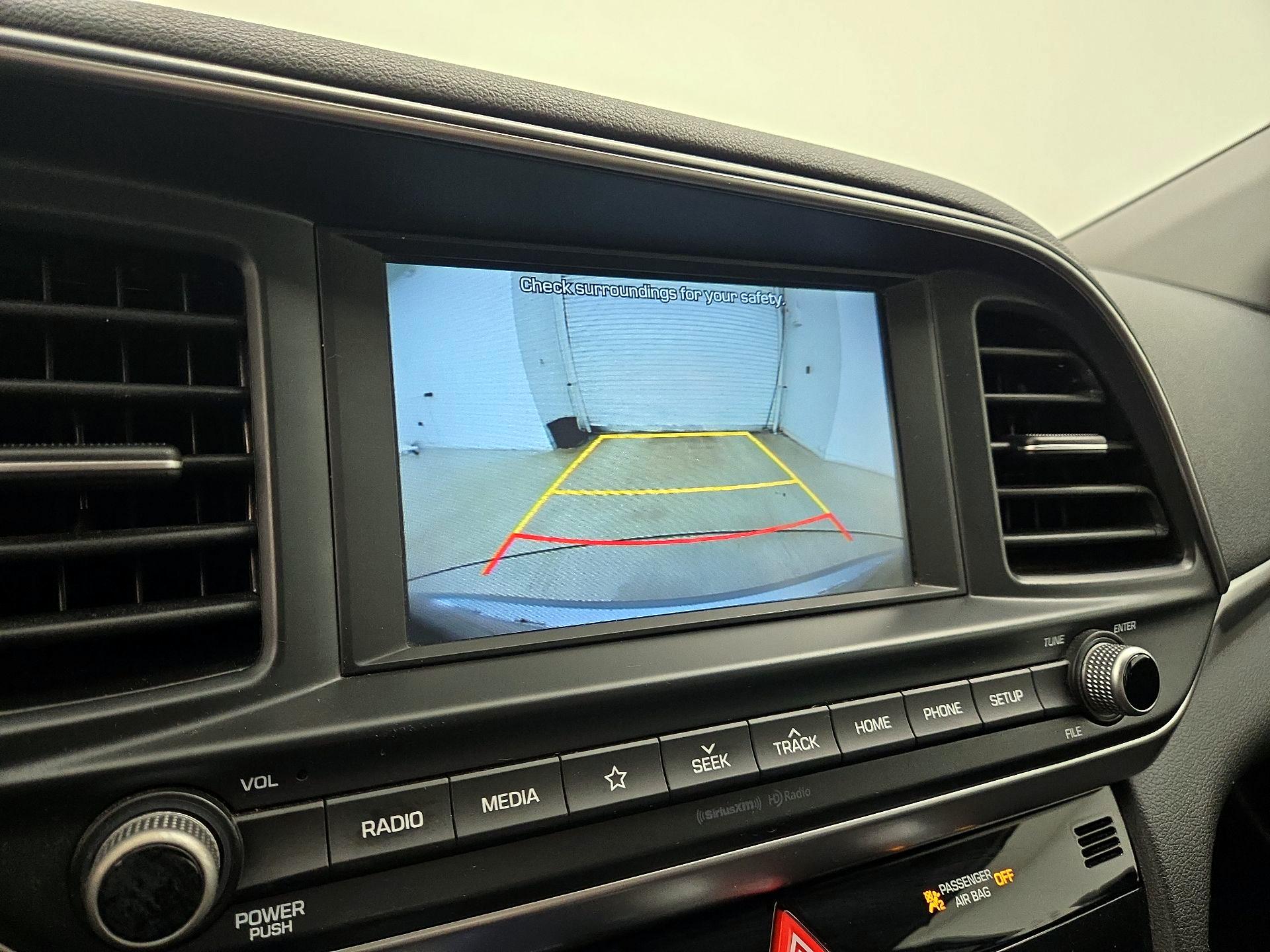 Thumbnail: 2020 Hyundai Elantra - 14