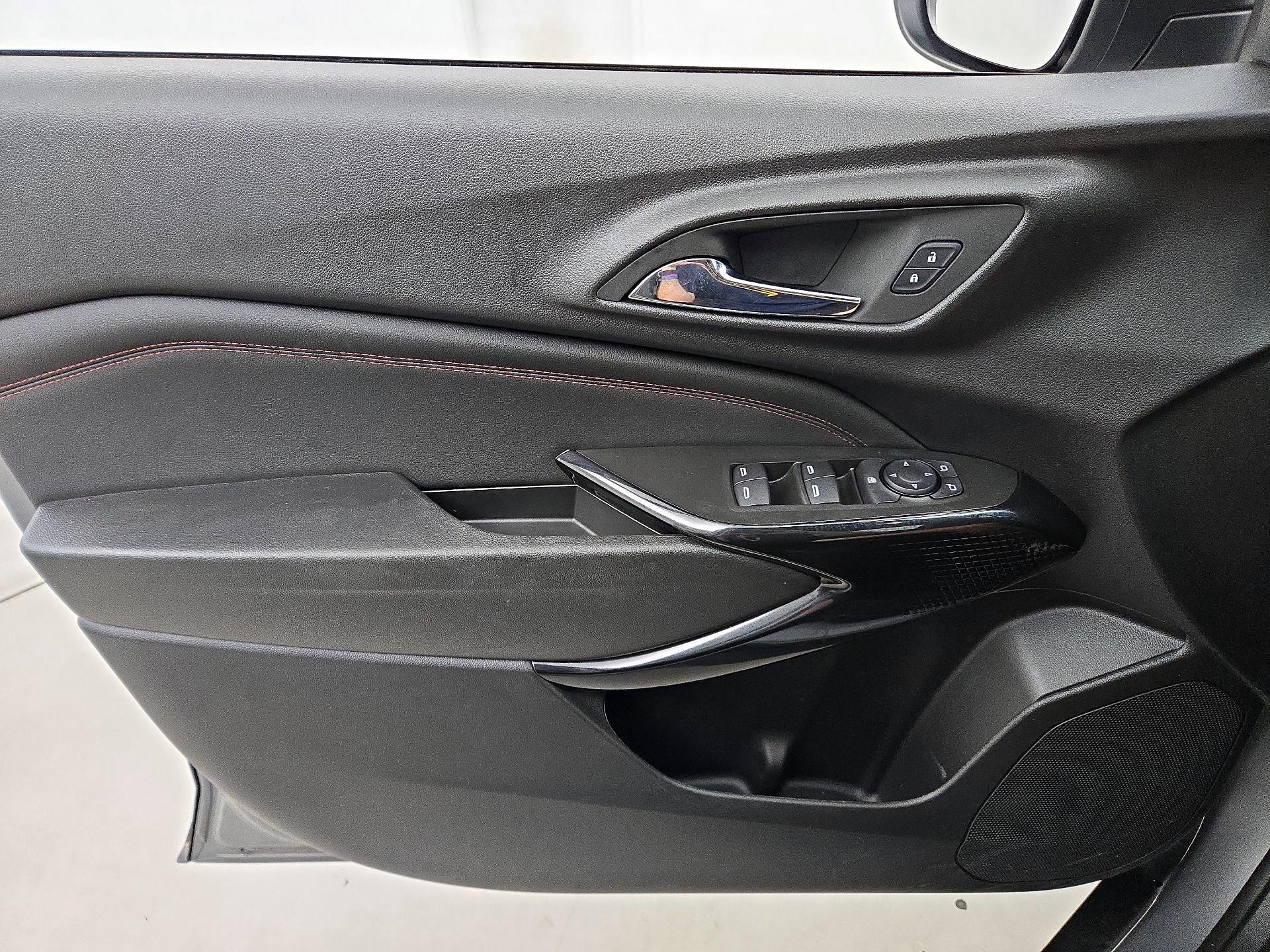 Thumbnail: 2025 Chevrolet Trax - 12