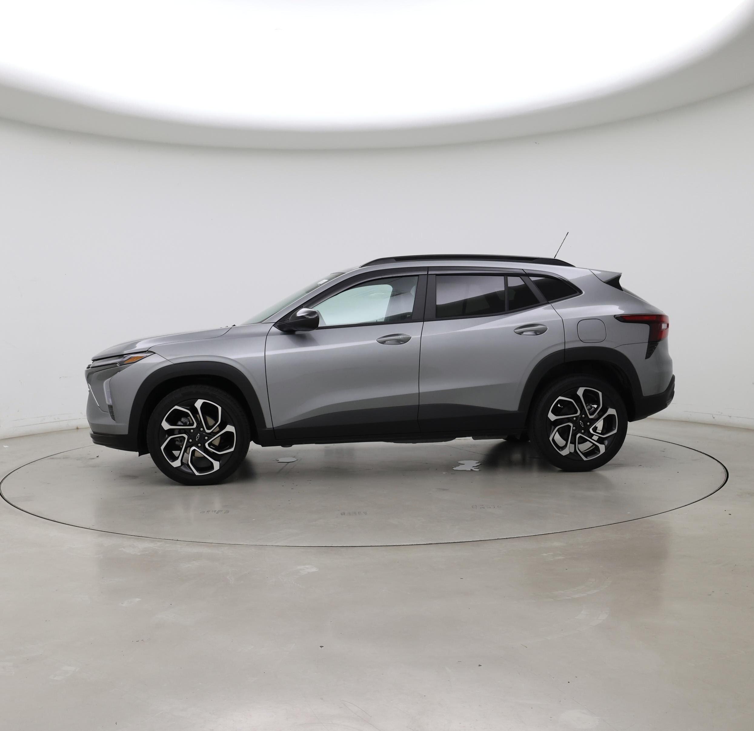 Thumbnail: 2025 Chevrolet Trax - 3