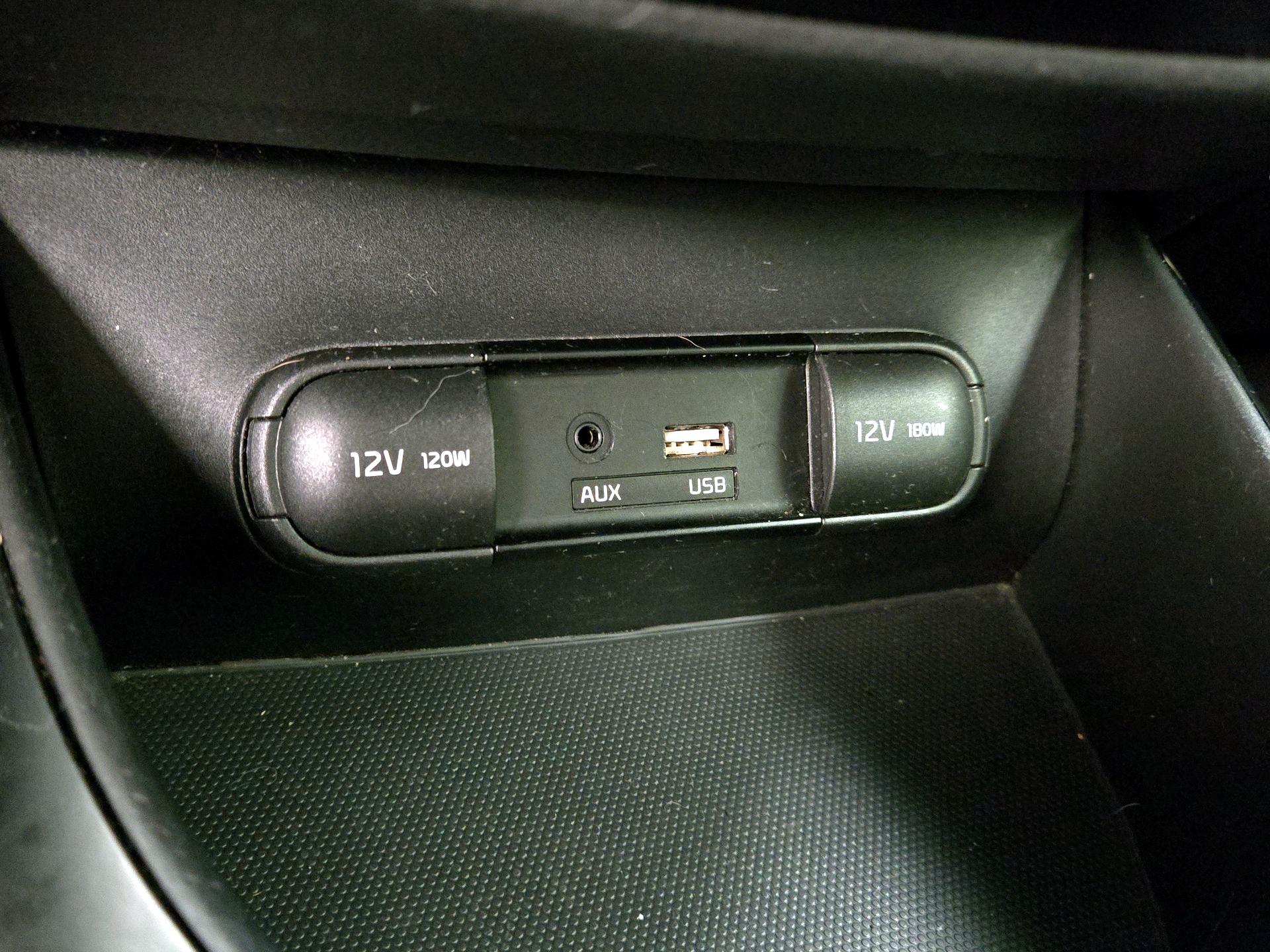 Thumbnail: 2019 Kia Soul - 18