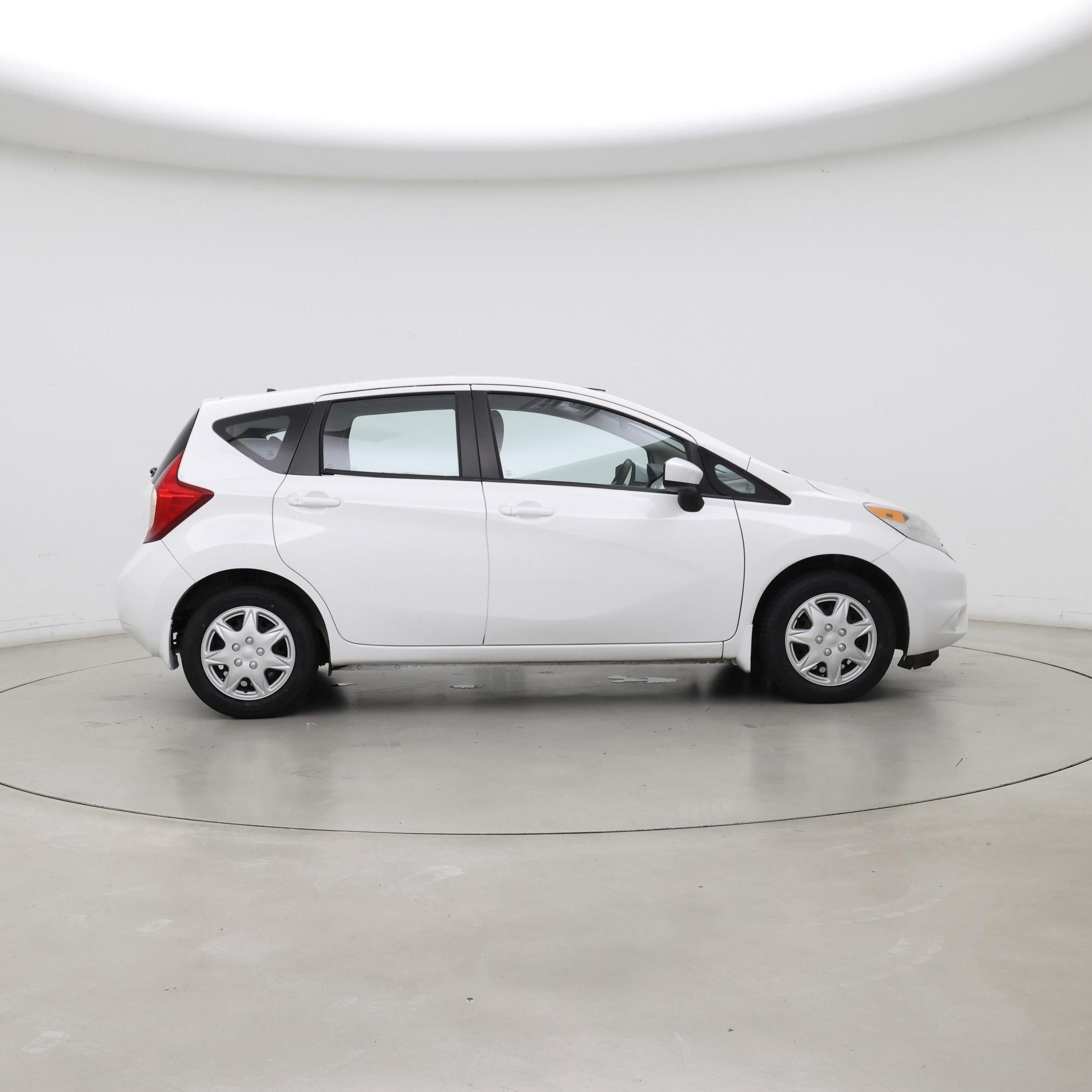 Thumbnail: 2015 Nissan Versa Note - 7