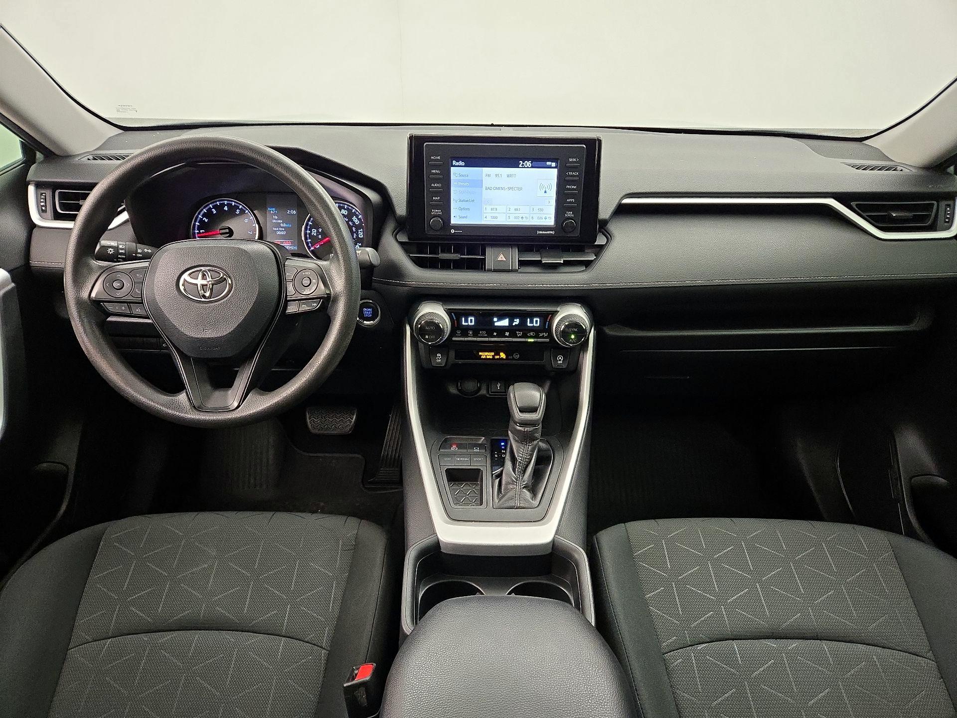 Thumbnail: 2020 Toyota RAV4 - 9
