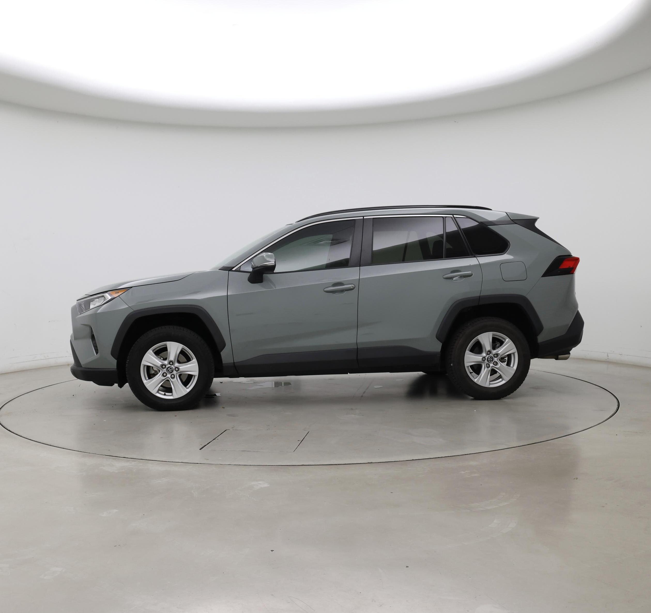 Thumbnail: 2020 Toyota RAV4 - 3