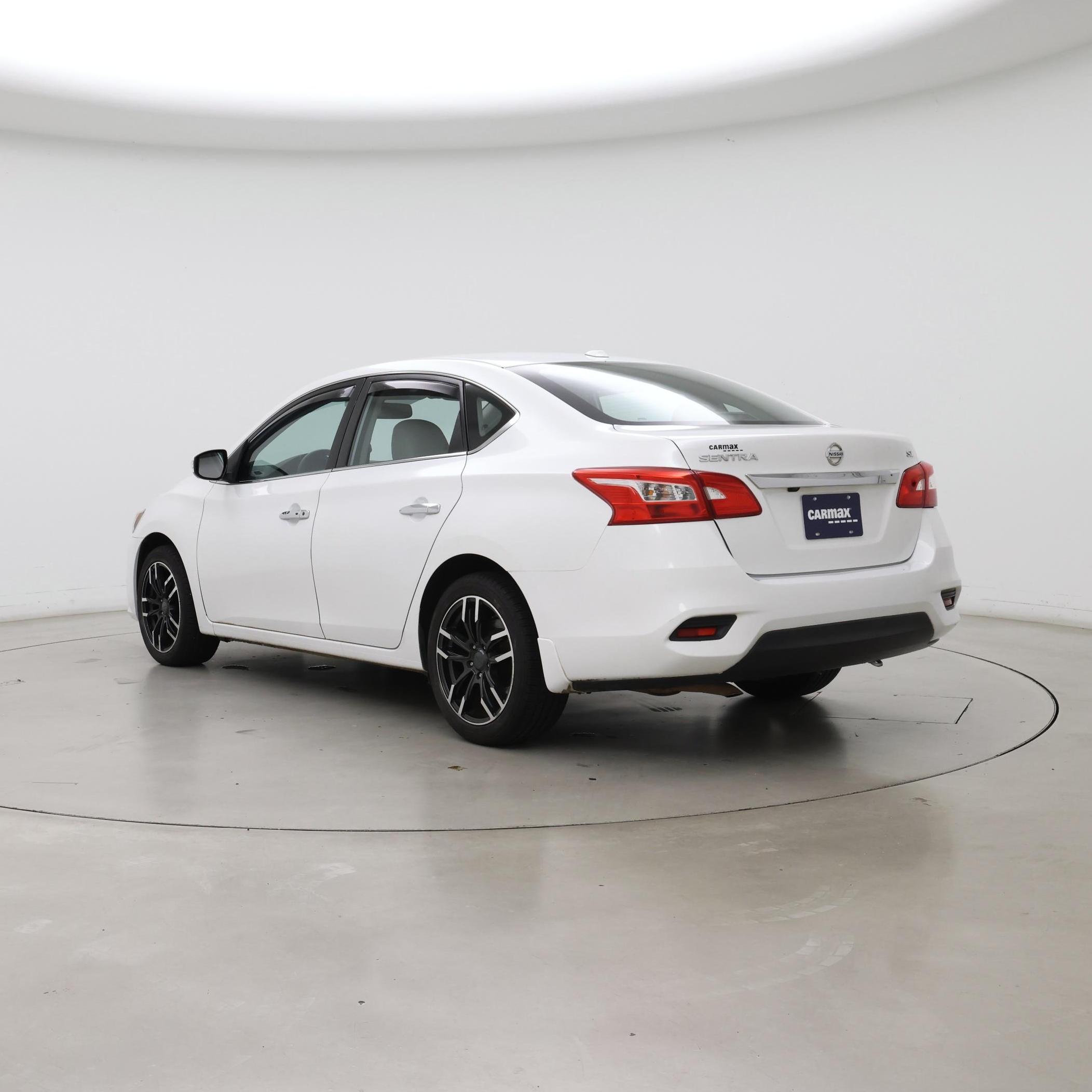 Thumbnail: 2017 Nissan Sentra - 2