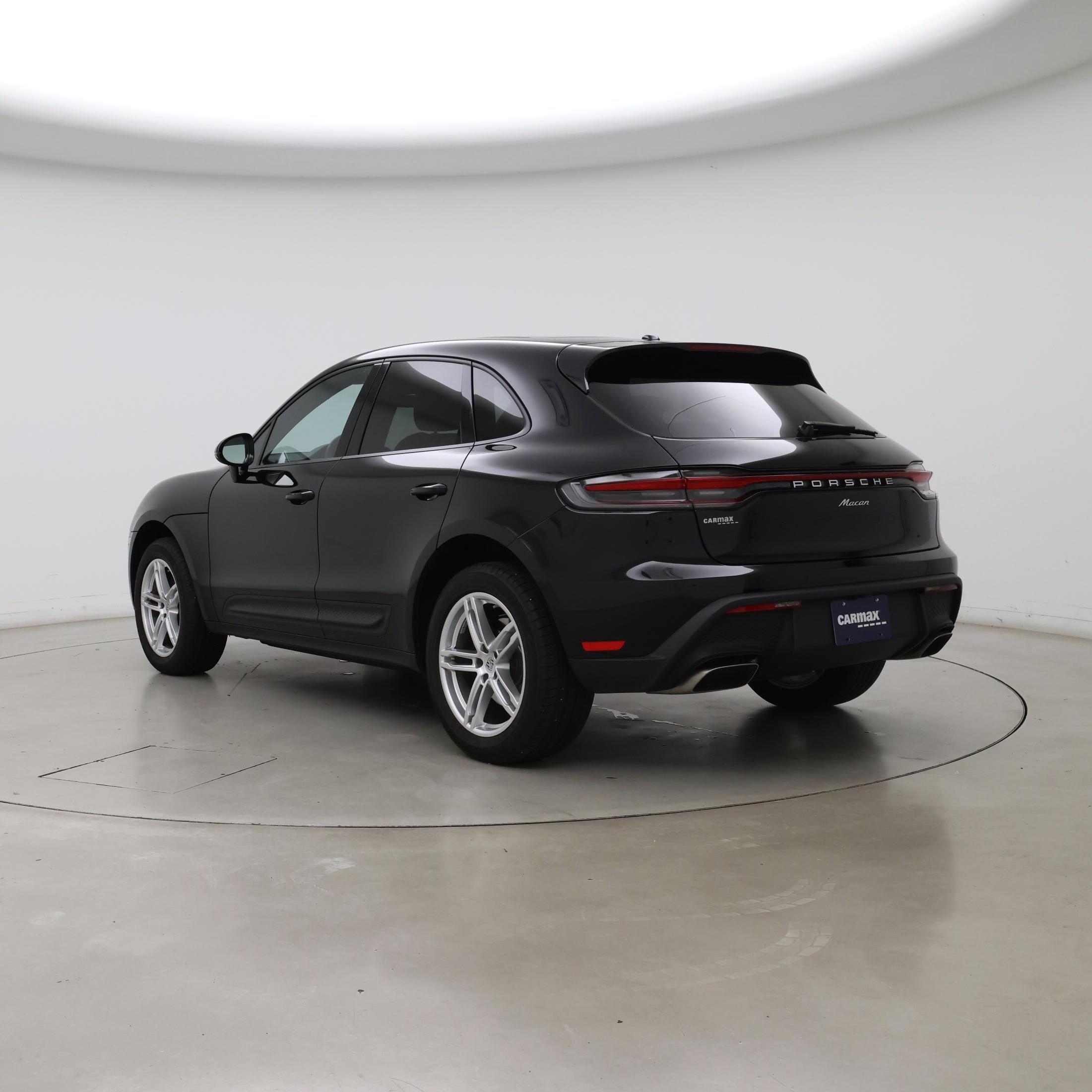 Thumbnail: 2022 Porsche Macan - 2