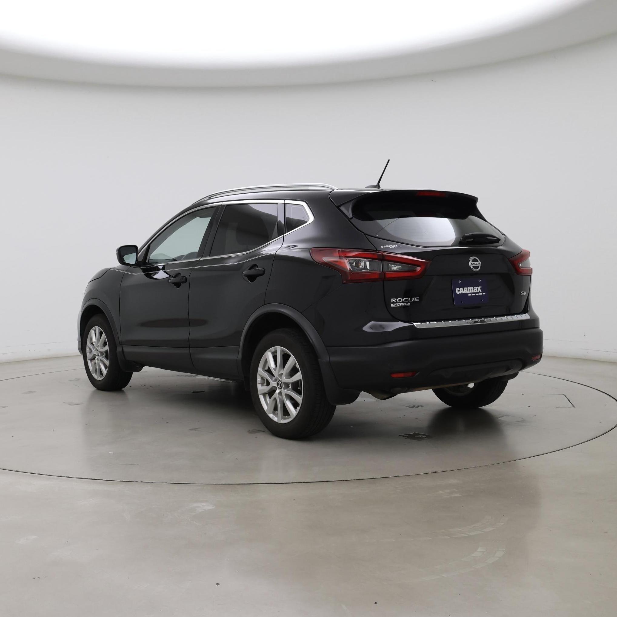 Thumbnail: 2021 Nissan Rogue Sport - 2