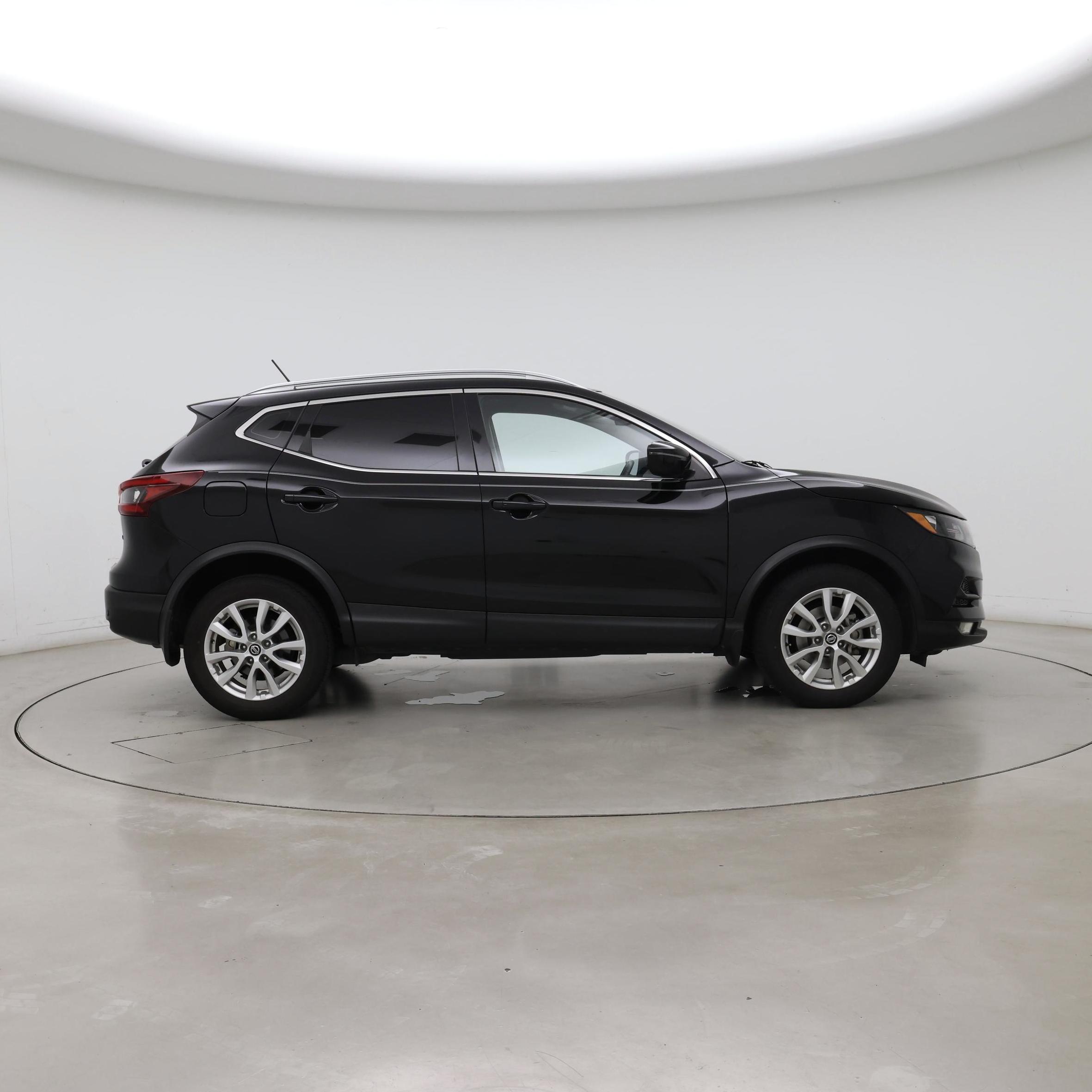 Thumbnail: 2021 Nissan Rogue Sport - 7
