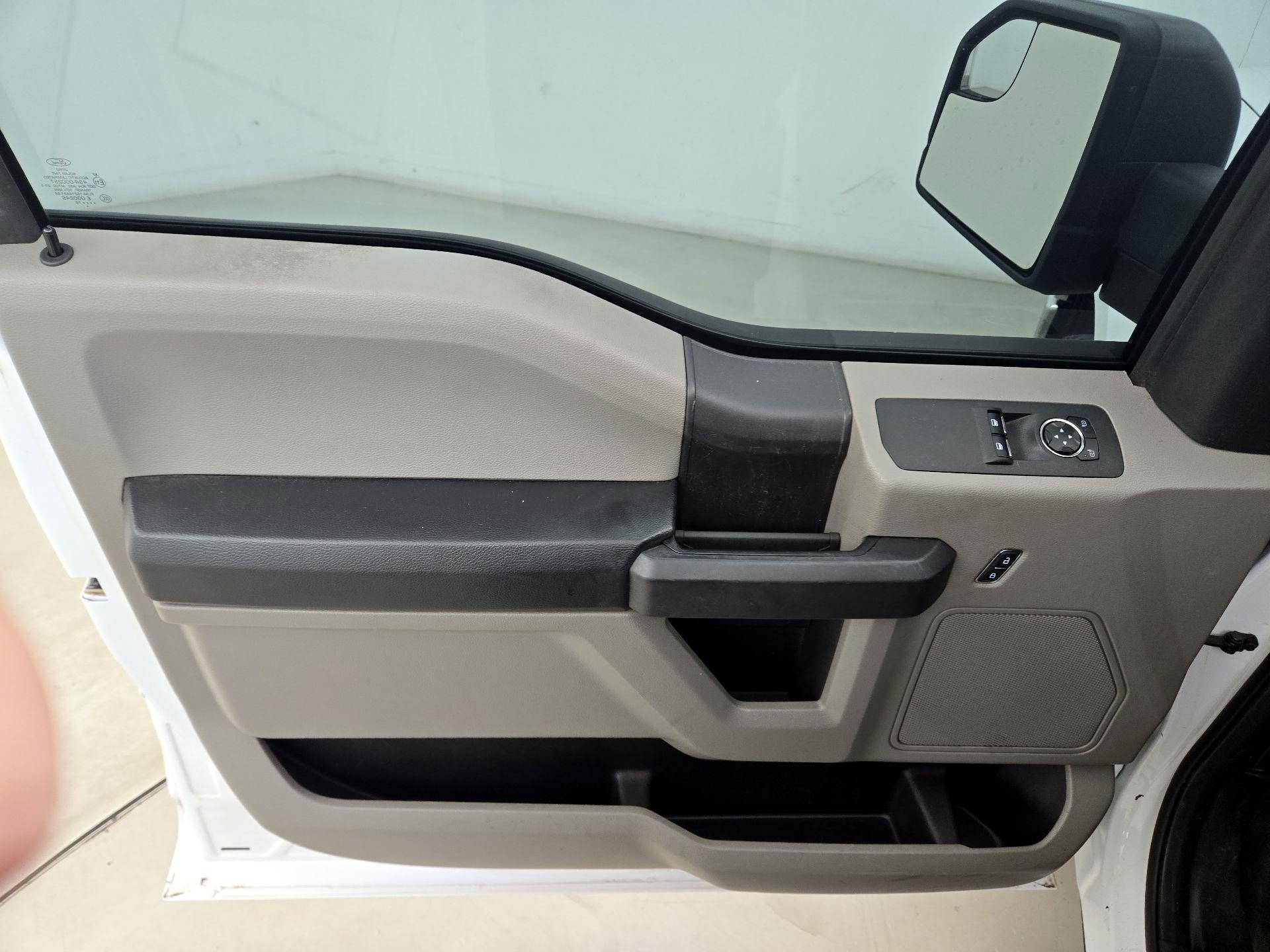 Thumbnail: 2019 Ford F-150 - 12