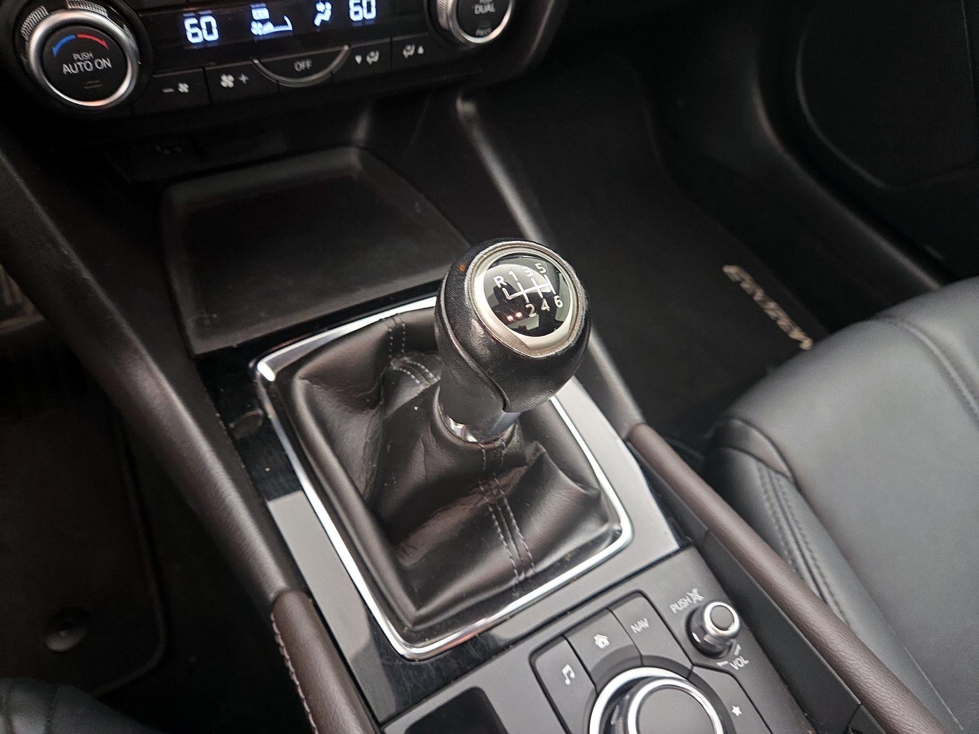 Thumbnail: 2017 Mazda Mazda3 - 17