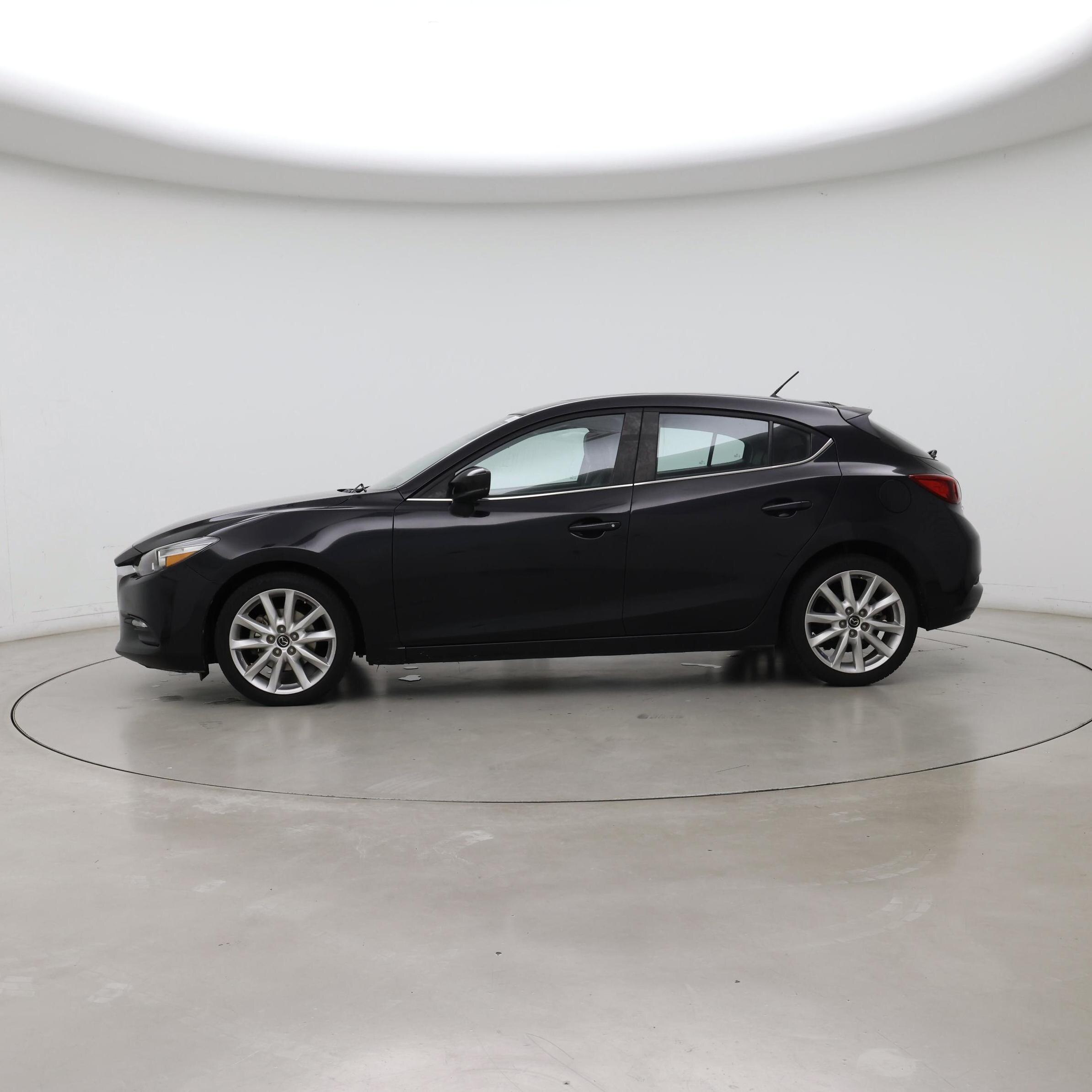 Thumbnail: 2017 Mazda Mazda3 - 3