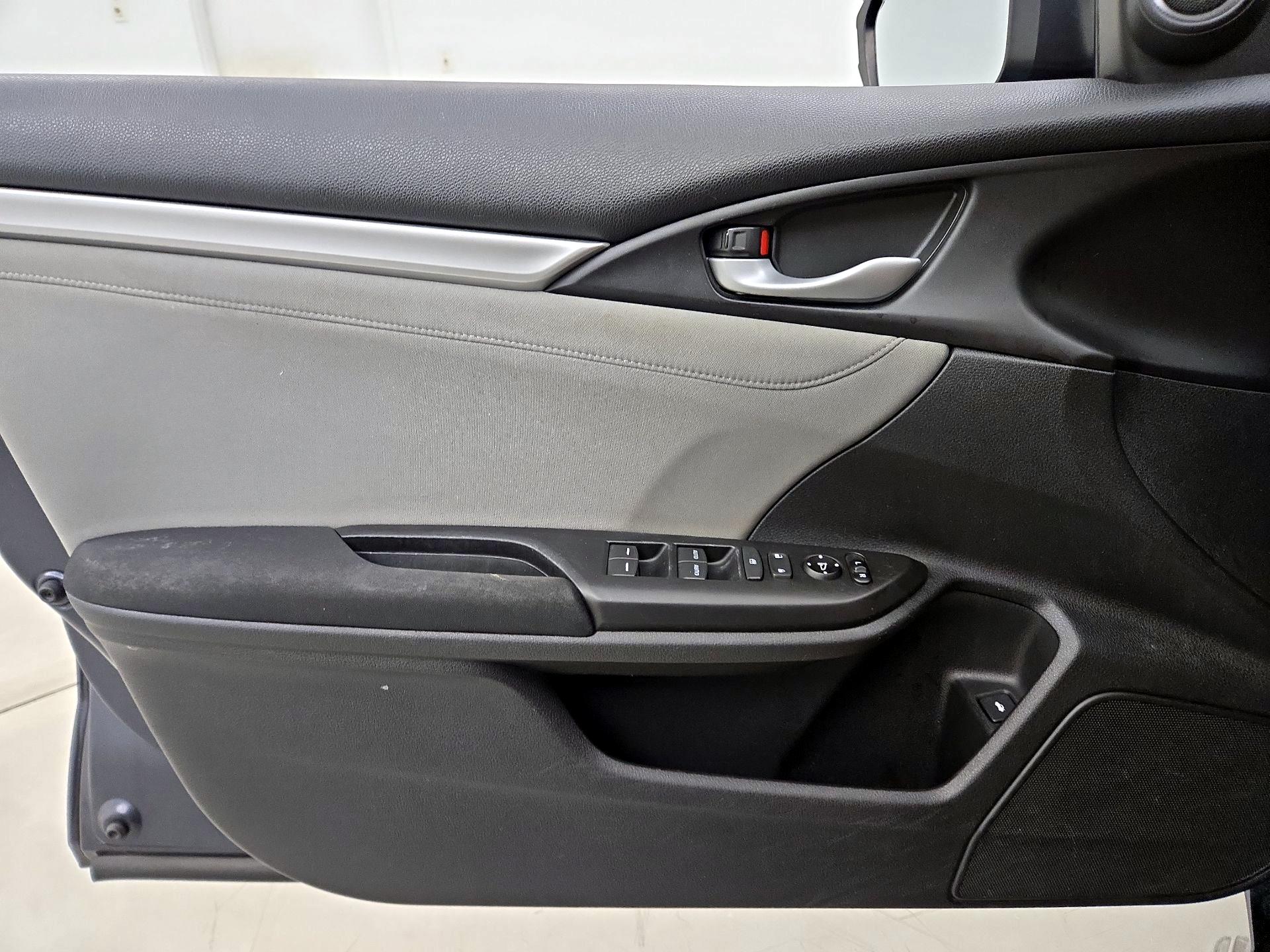 Thumbnail: 2019 Honda Civic - 12