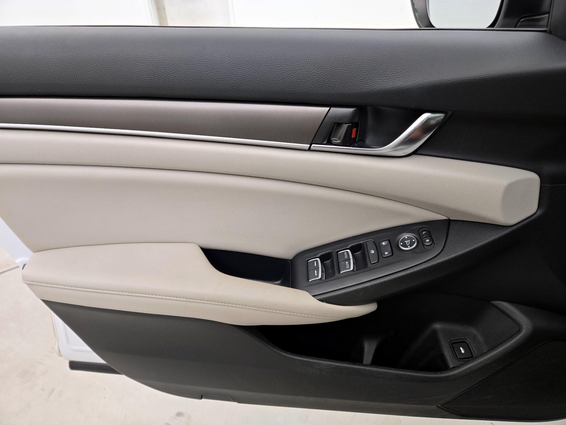 Thumbnail: 2021 Honda Accord - 12