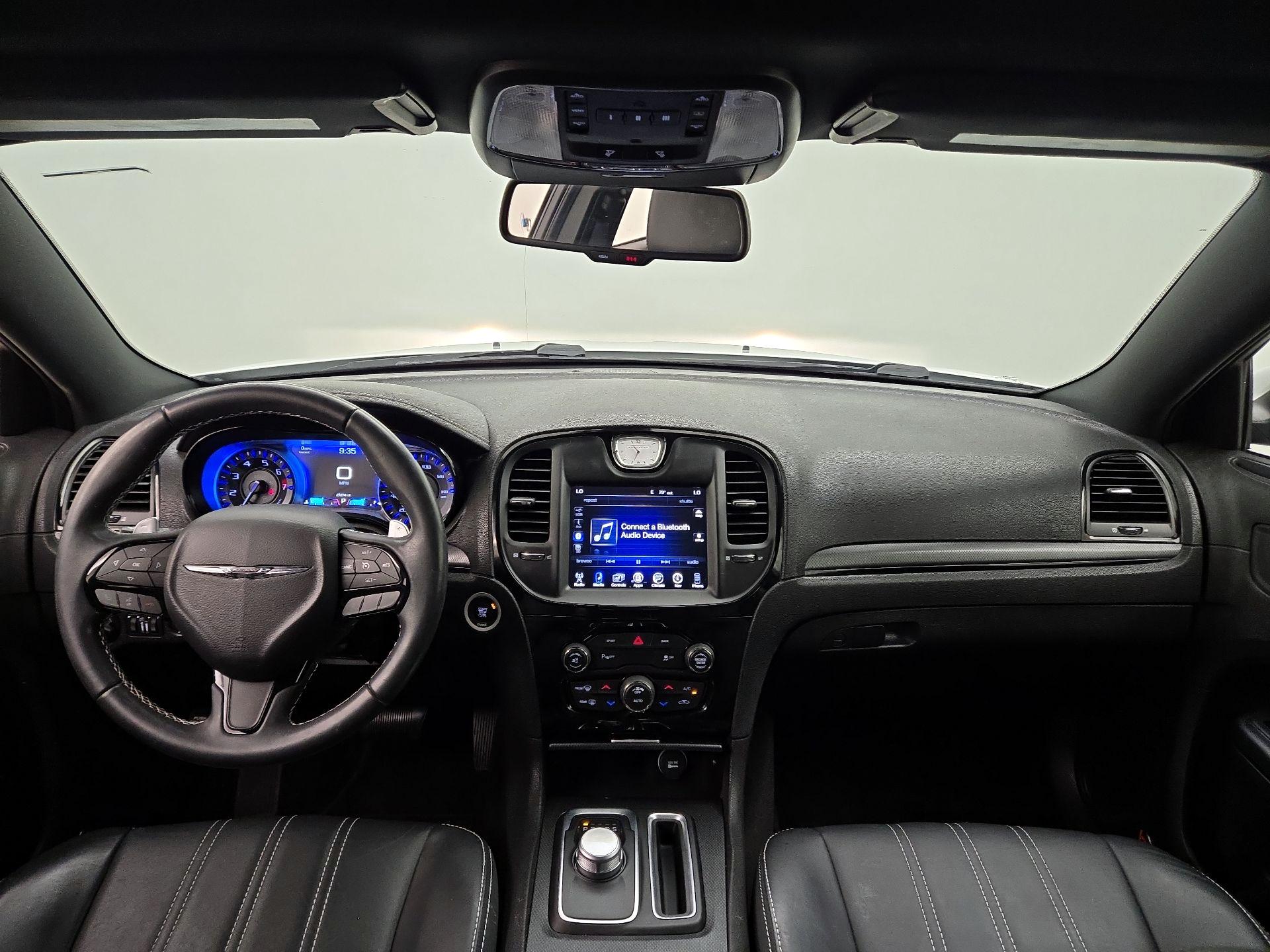 Thumbnail: 2016 Chrysler 300 - 9