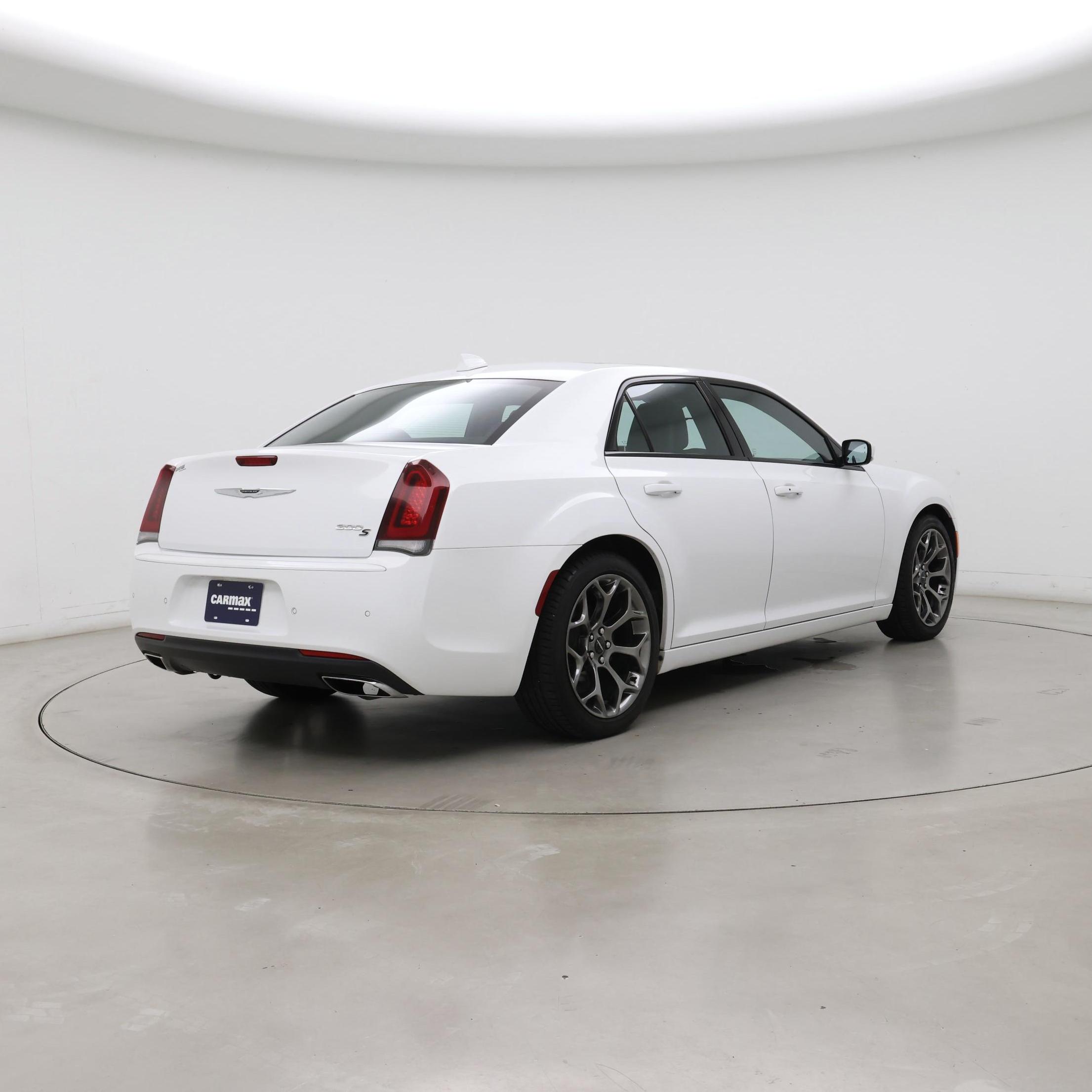 Thumbnail: 2016 Chrysler 300 - 8