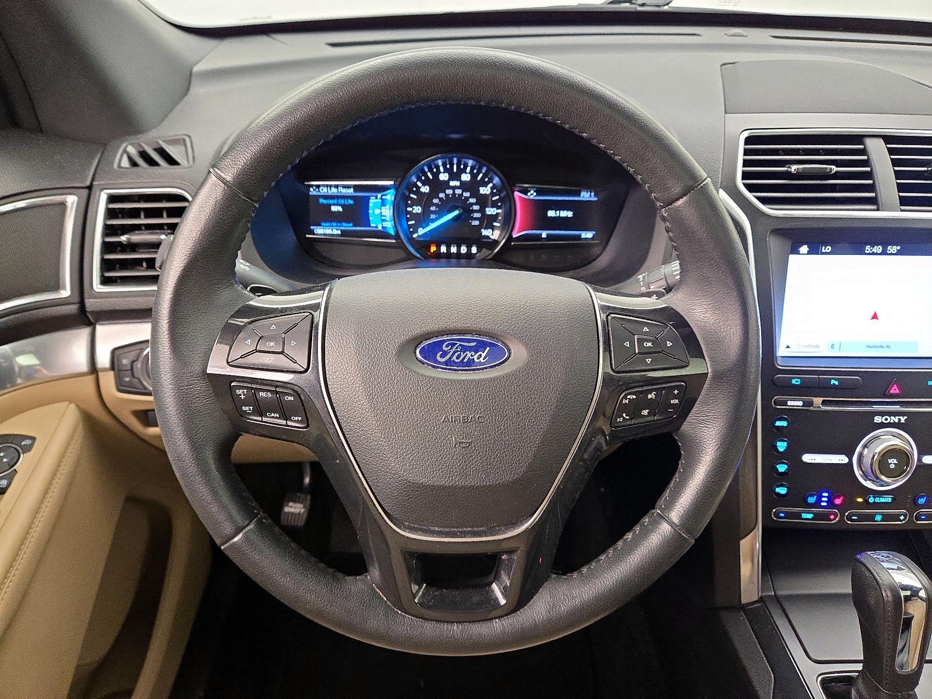 Thumbnail: 2017 Ford Explorer - 10
